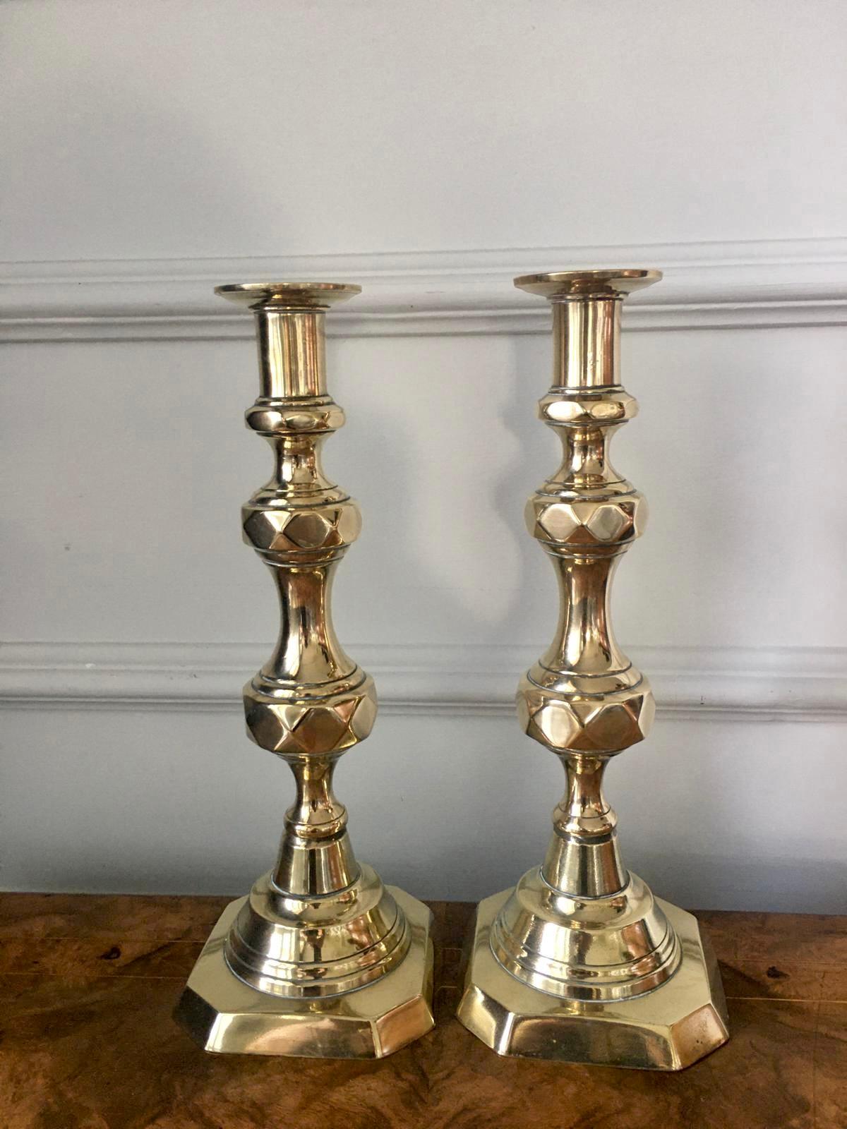 Large Antique Victorian Brass Candlesticks In Good Condition In Suffolk, GB
