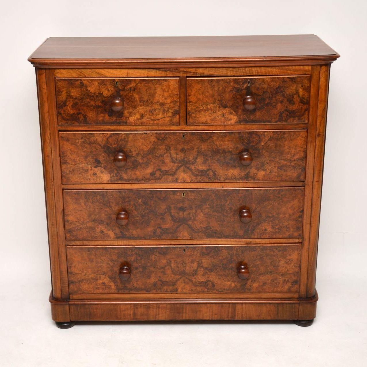 Antique Victorian chests of drawers of this design, size, quality and condition are very hard to find. It's ten times harder to find them in burr walnut and this one is a fabulous example. The burr walnut on the drawer fronts has a really lovely