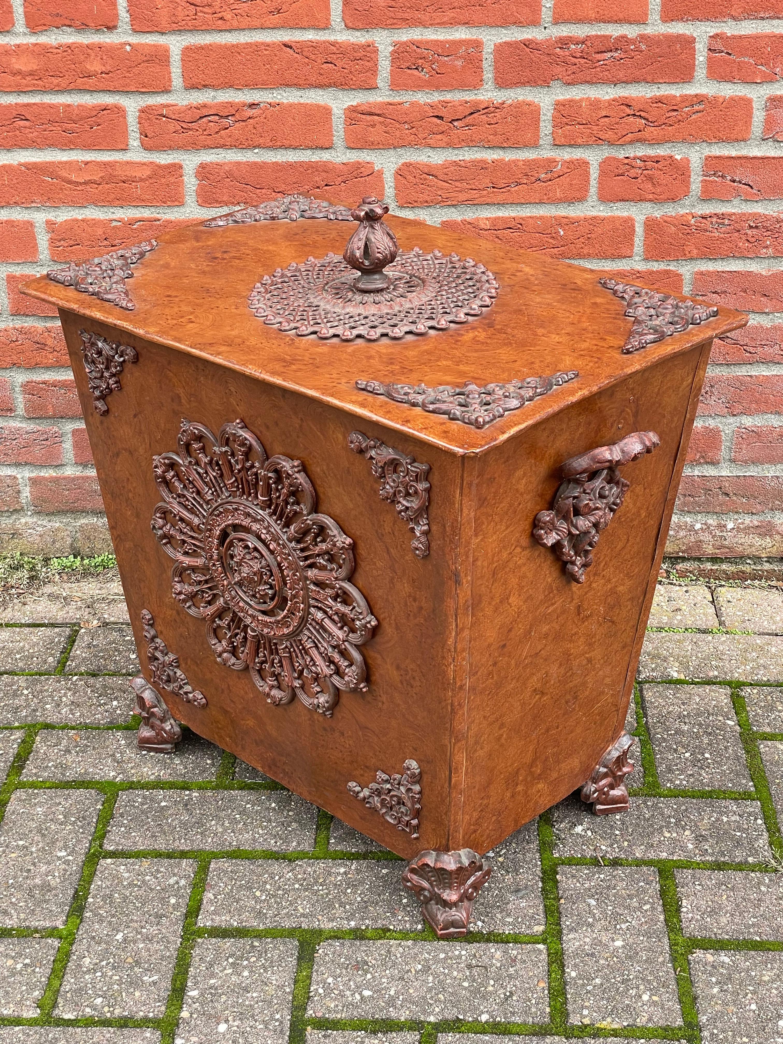 Large Antique Victorian Hand Painted Metal & Enameled Cast Iron Firewood Bucket For Sale 10