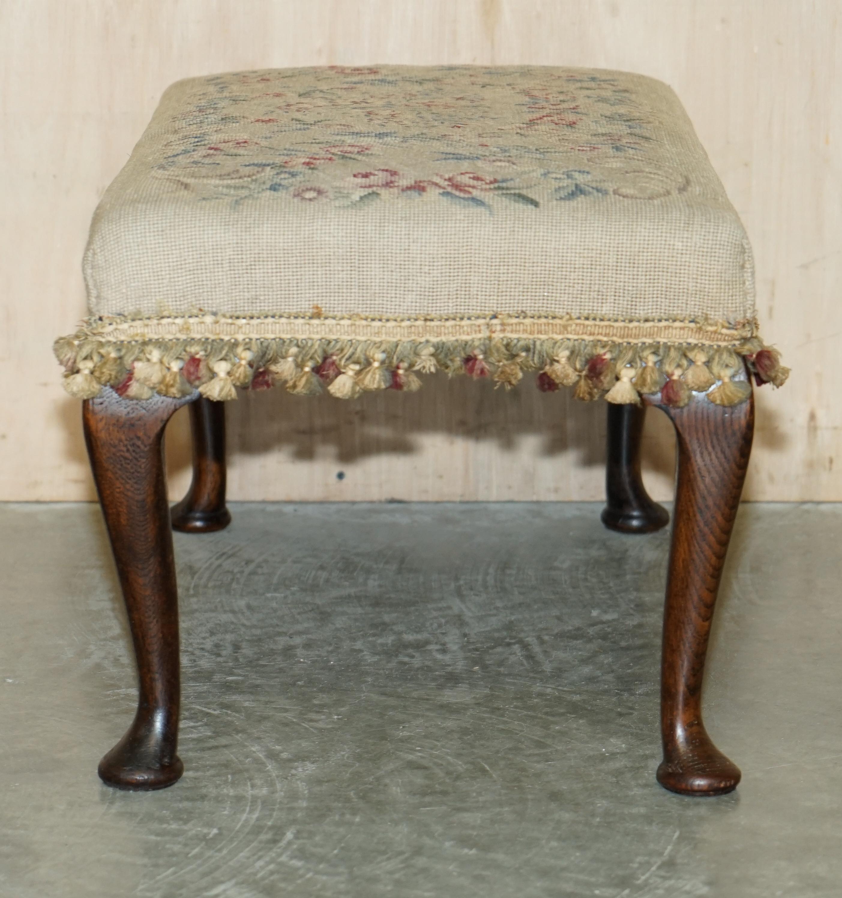 Large Antique Victorian Oak Cabriole Legged Footstool Embroidered Upholstery For Sale 13