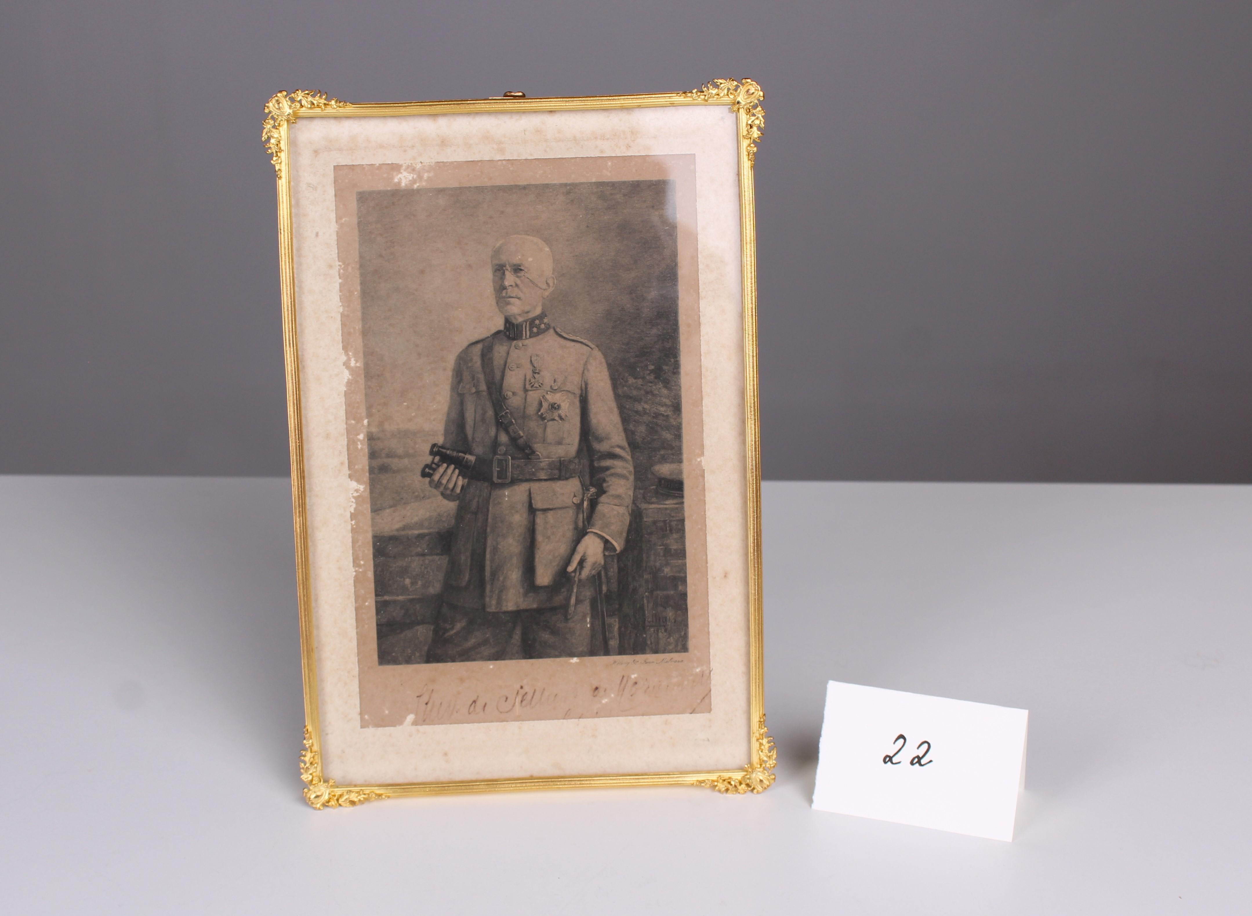 XIXe siècle Grand cadre photo victorien ancien, laiton, France, années 1870, 16 x 25 cm en vente