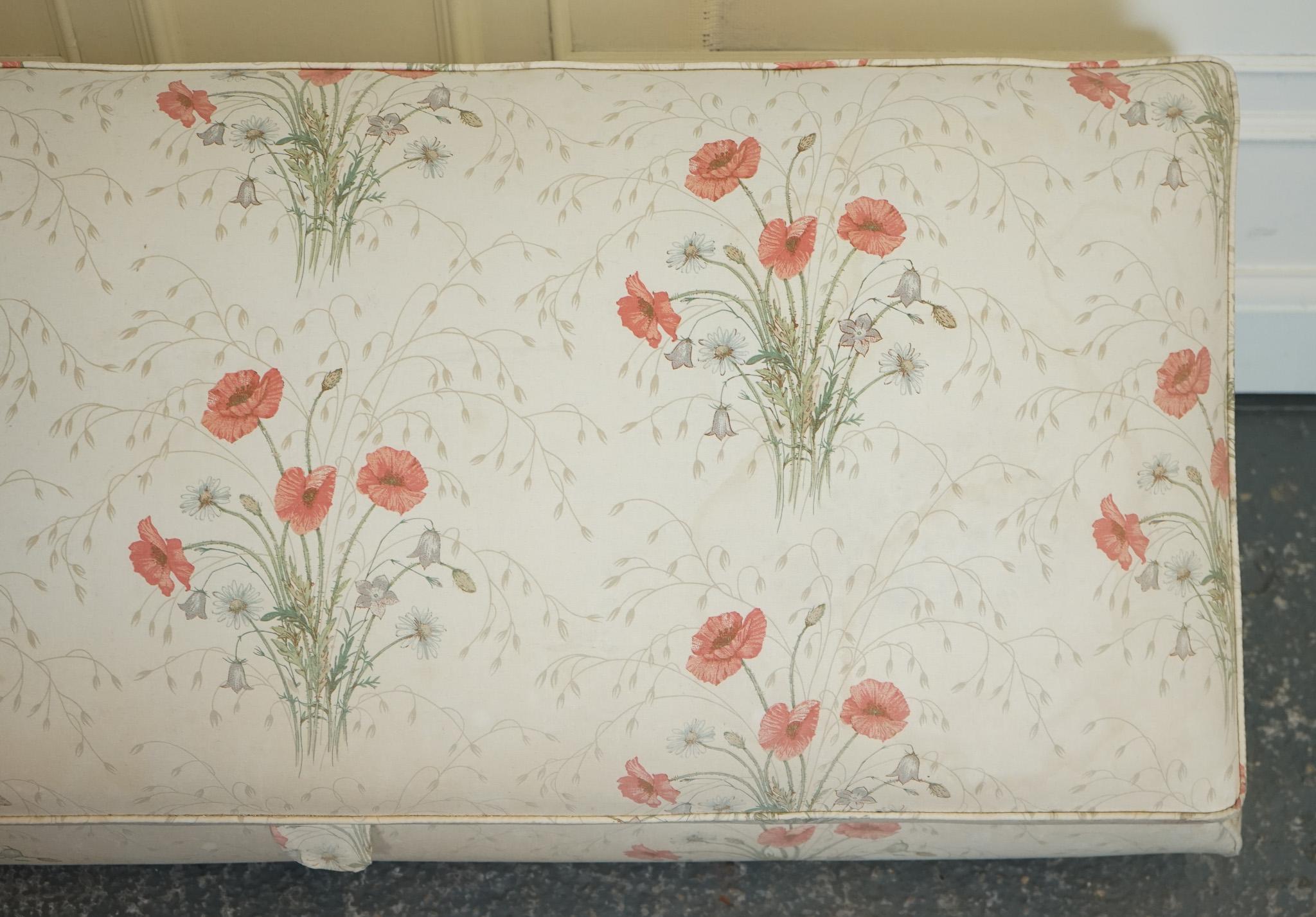 LARGE ANTIQUE VICTORIAN POPPY FLOWER PATTERN FABRiC OTTOMAN CHEST TRUNK  J1 For Sale 3