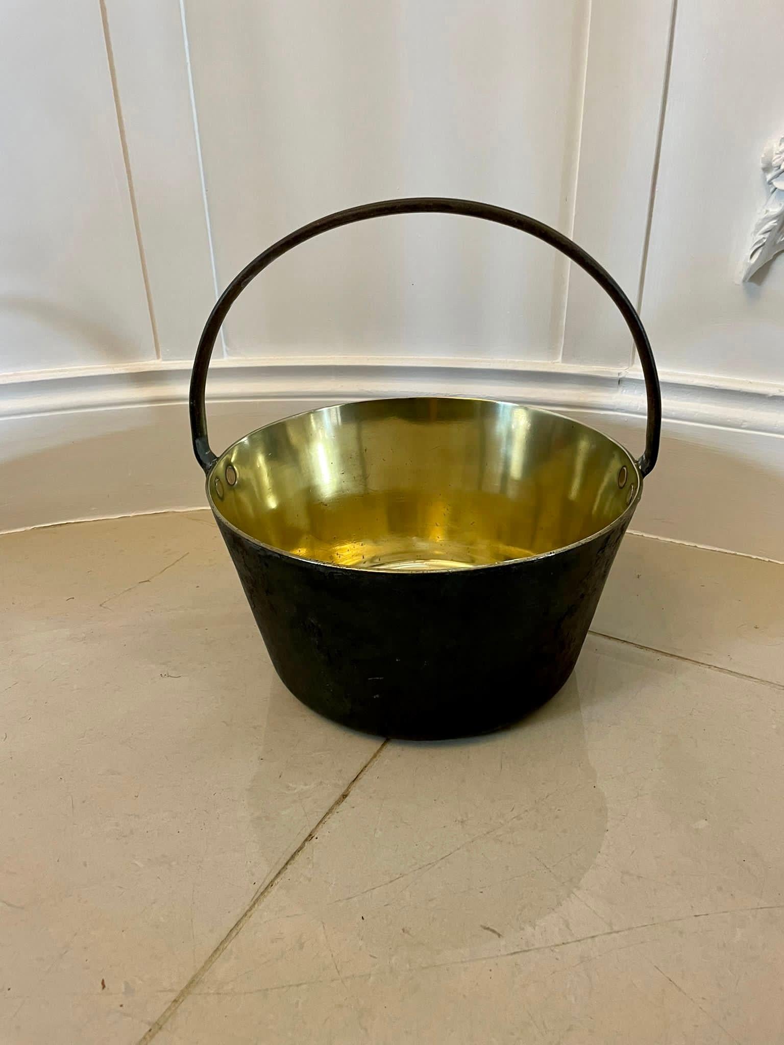 Large Antique Victorian Quality Brass Pail In Good Condition For Sale In Suffolk, GB