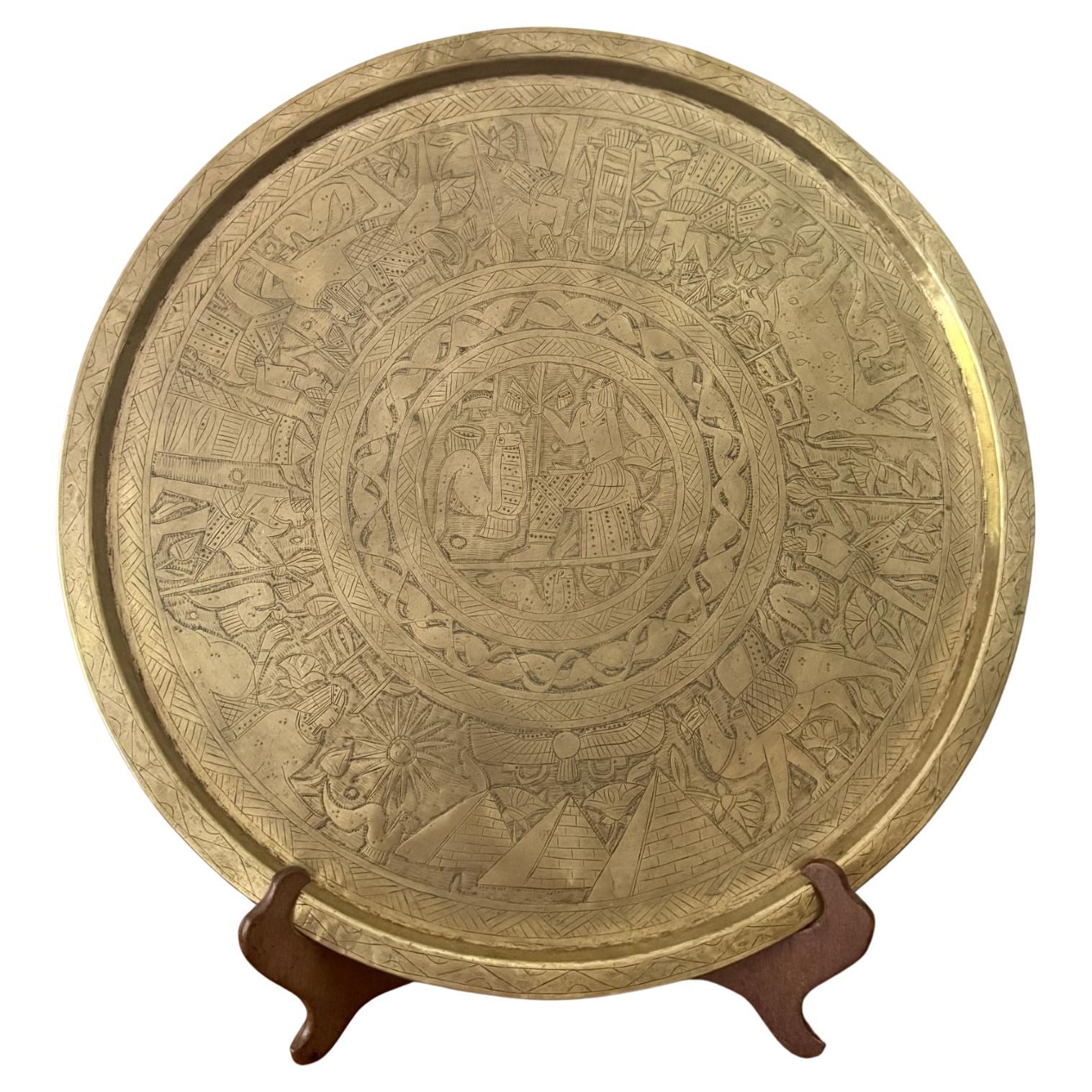 Große antike viktorianische Qualität graviert kreisförmigen gemischten Metall-Tablett