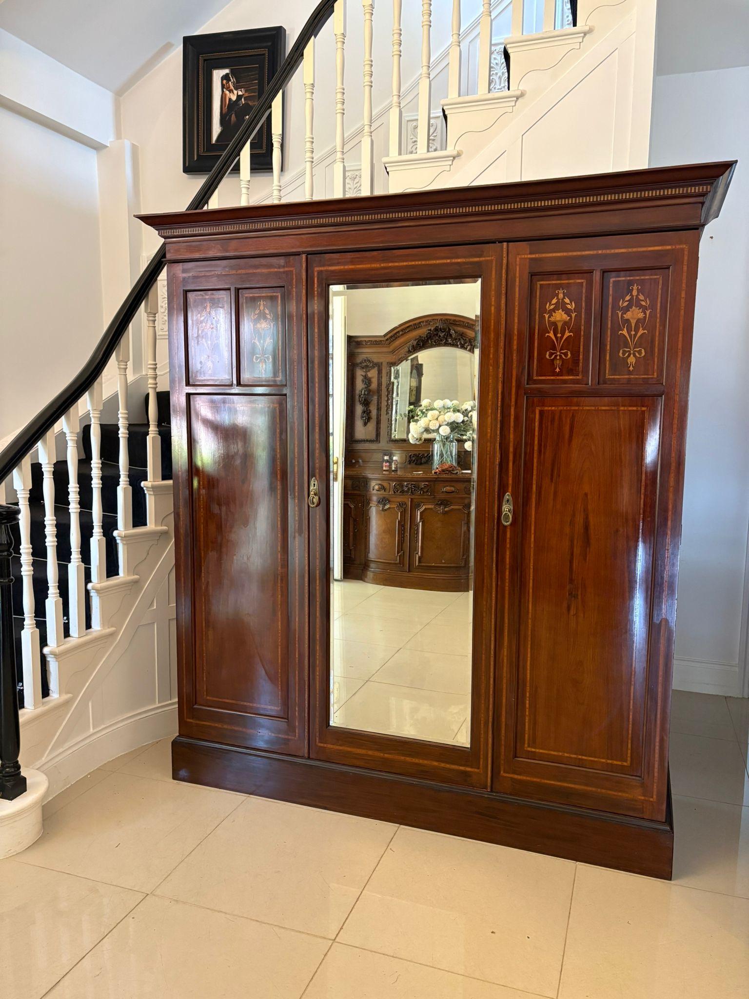 Large Antique Victorian Quality Inlaid Figured Mahogany 3 Door Wardrobe For Sale 5