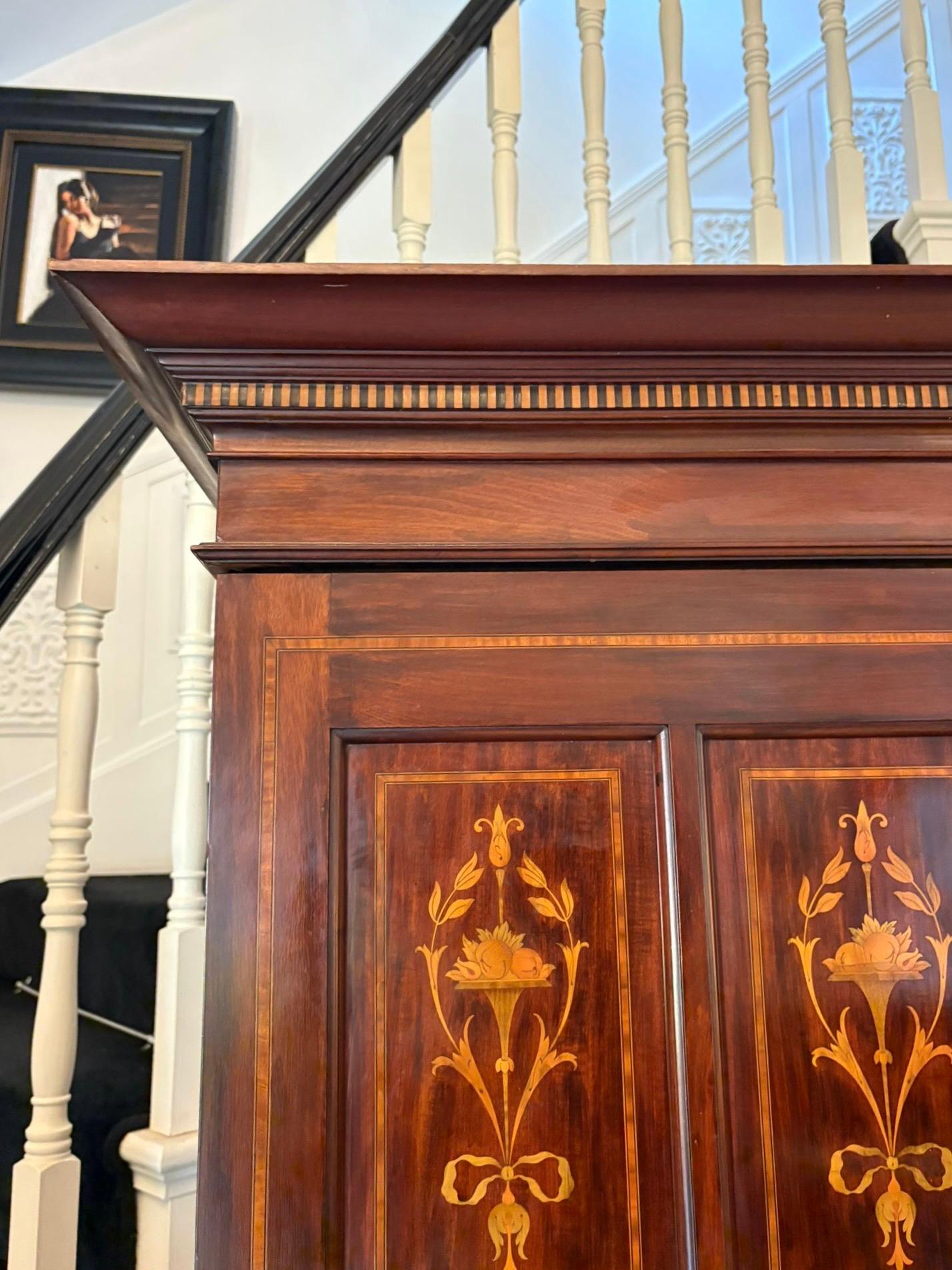 Large Antique Victorian Quality Inlaid Figured Mahogany 3 Door Wardrobe In Good Condition For Sale In Suffolk, GB