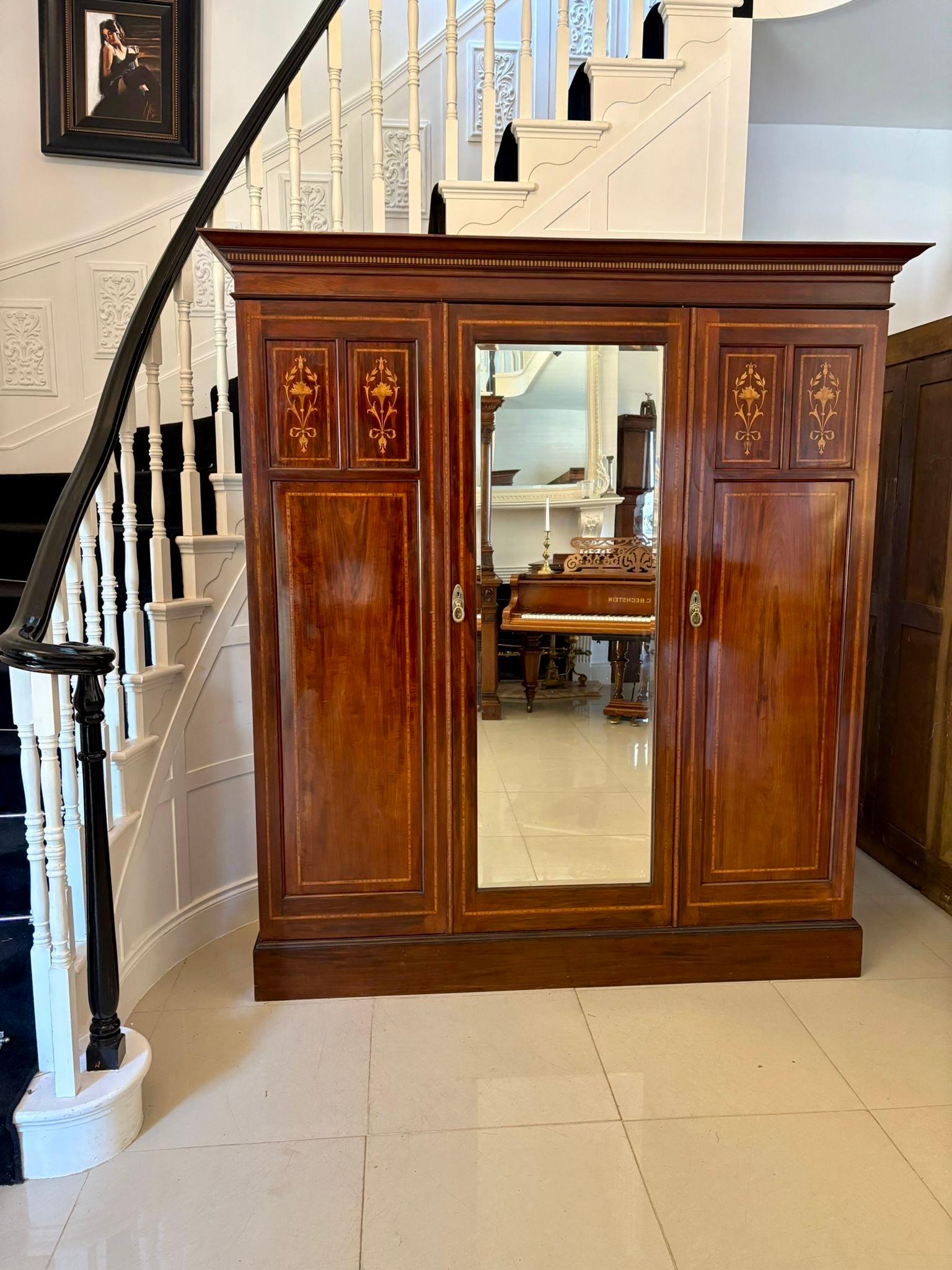 Large Antique Victorian Quality Inlaid Figured Mahogany 3 Door Wardrobe For Sale 3