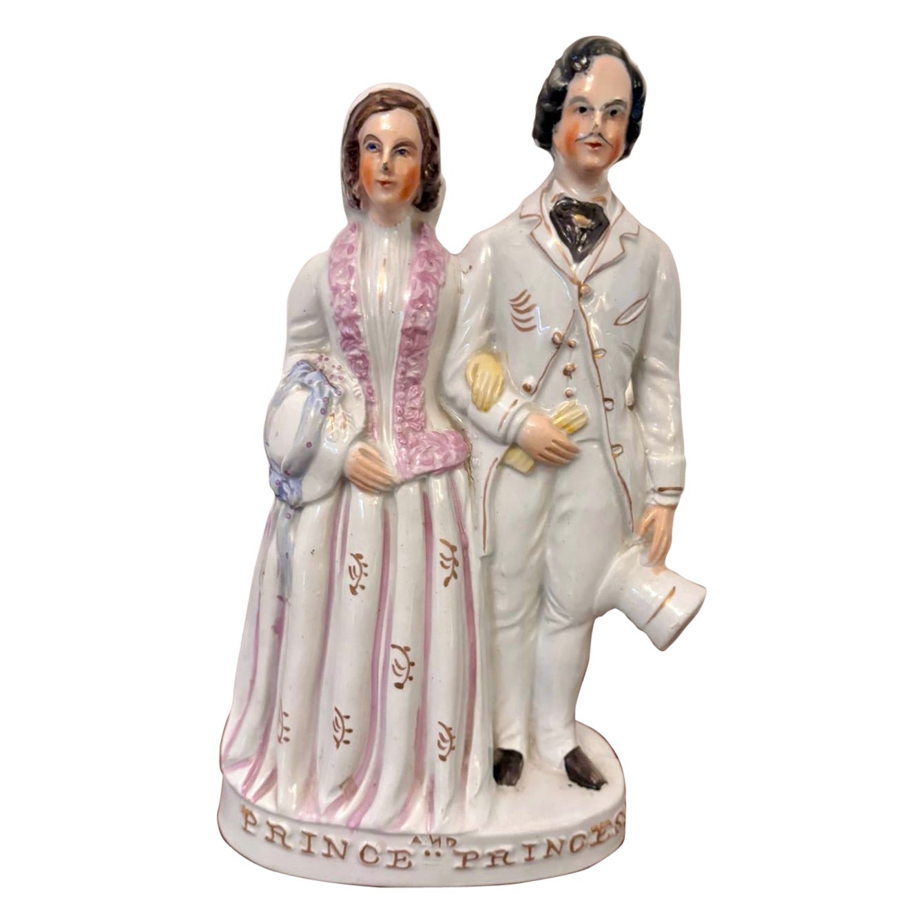 Grande figura antica vittoriana di Staffordshire con ritratto reale a dorso piatto