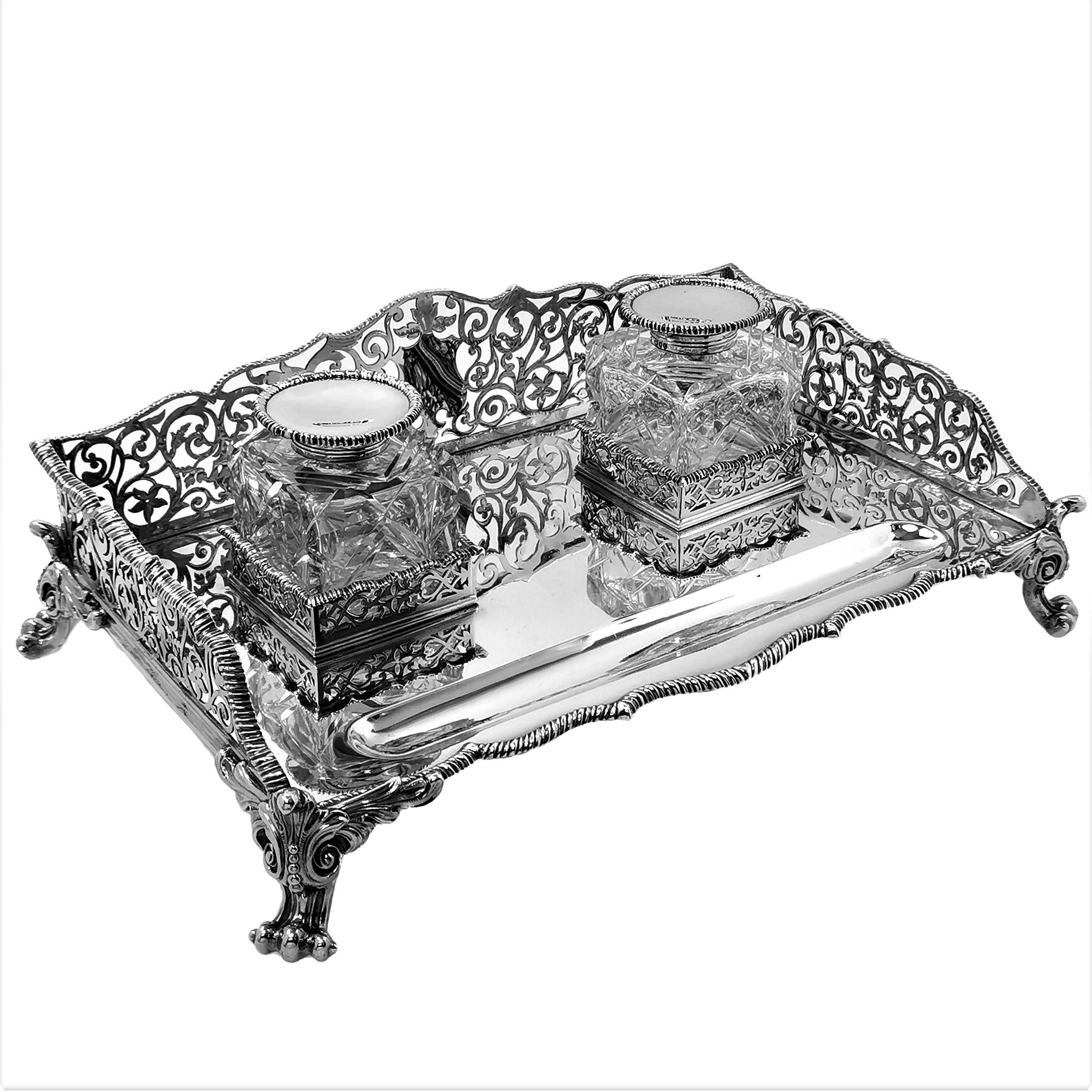 Large Antique Victorian Sterling Silver Inkstand Inkwell, 1895 In Good Condition In London, GB