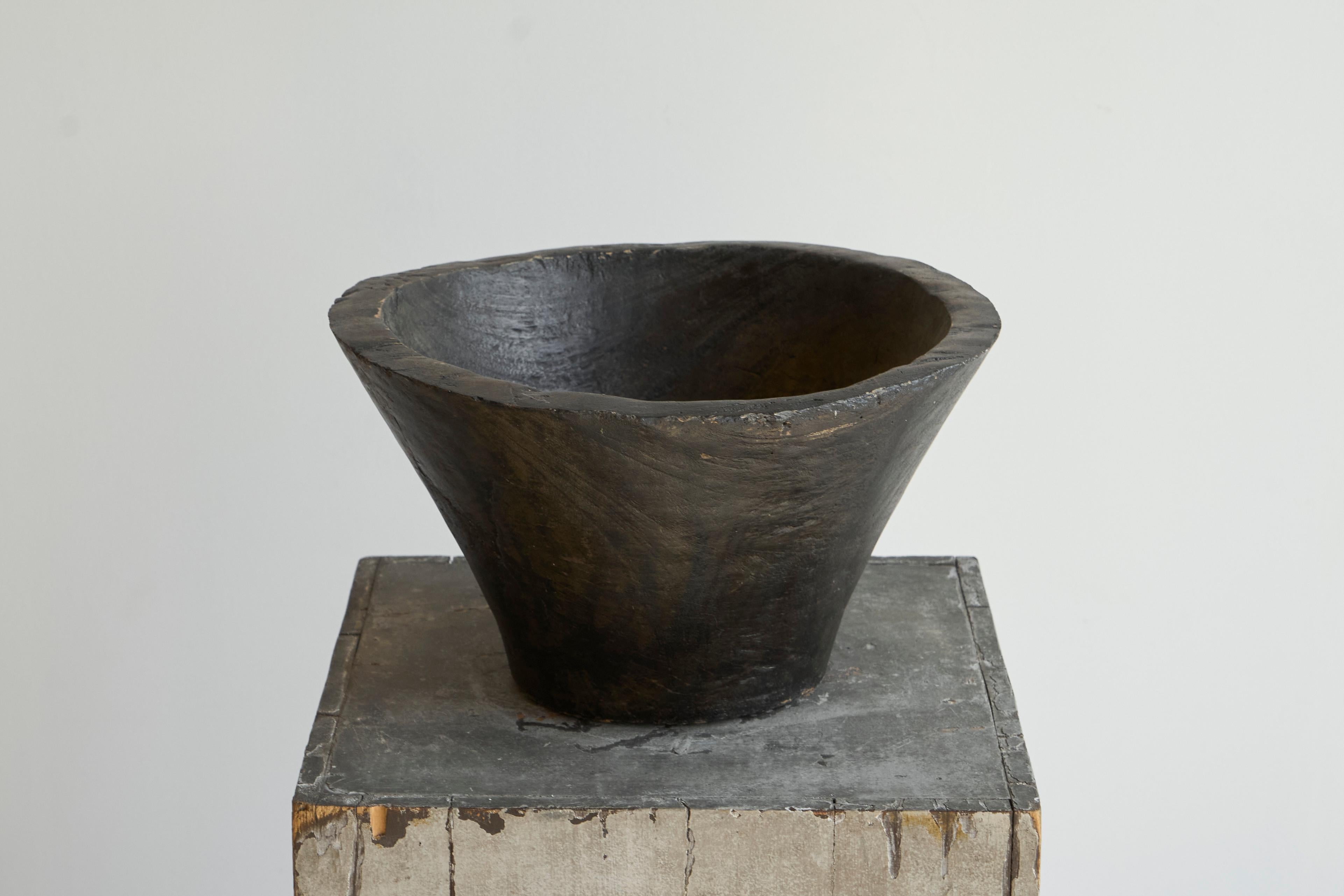 Gran Cuenco Antiguo Estilo Wabi Sabi en Madera Siglo XIX en venta 2