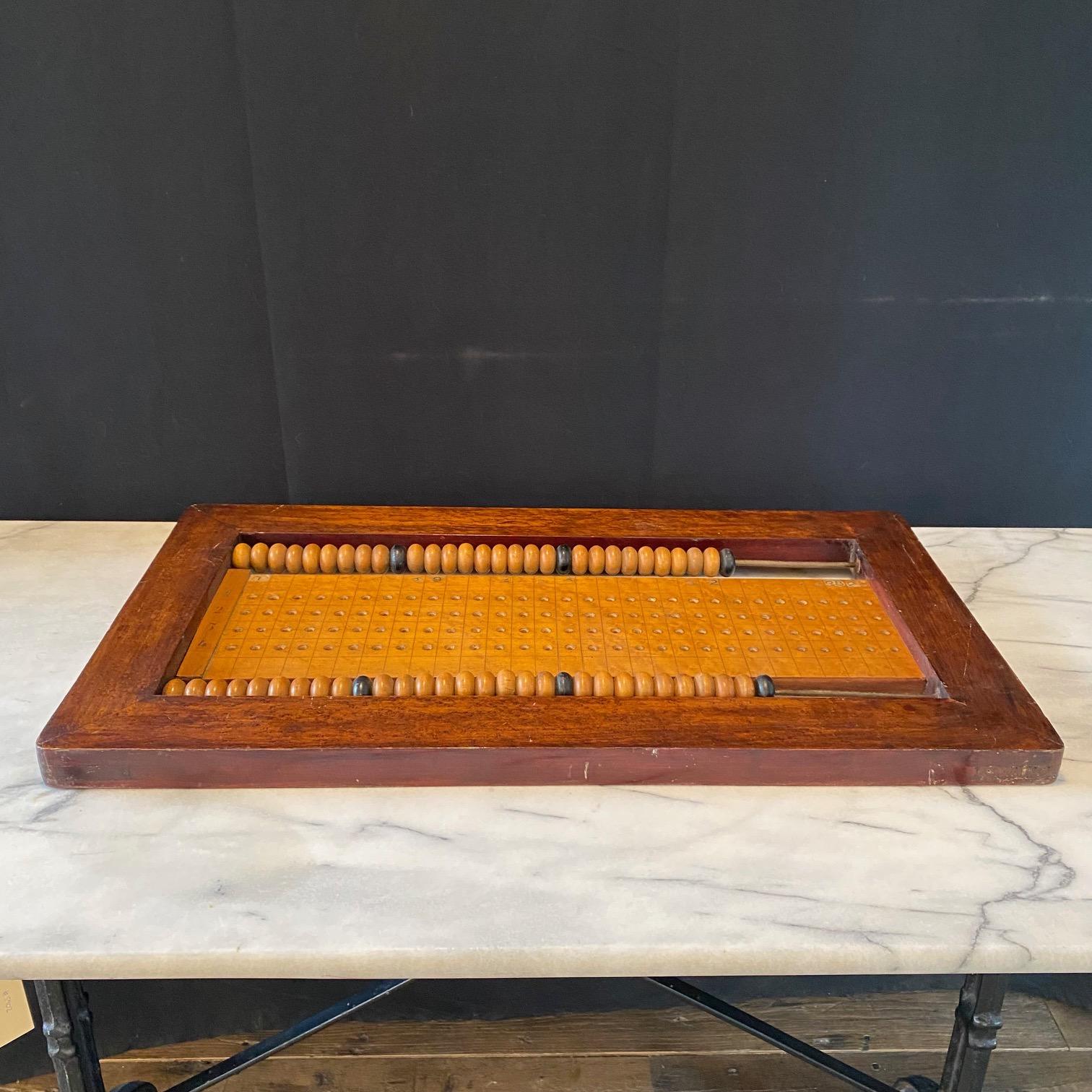  Große antike Billiards/Schaukelbretter aus Nussbaumholz / Schnooker-Holz Score Board Wandkunst  im Angebot 1