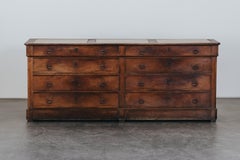 Große antike Kommode aus Nussbaumholz aus Frankreich, CIRCA 1820