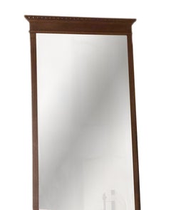 Grande specchio in noce antico
