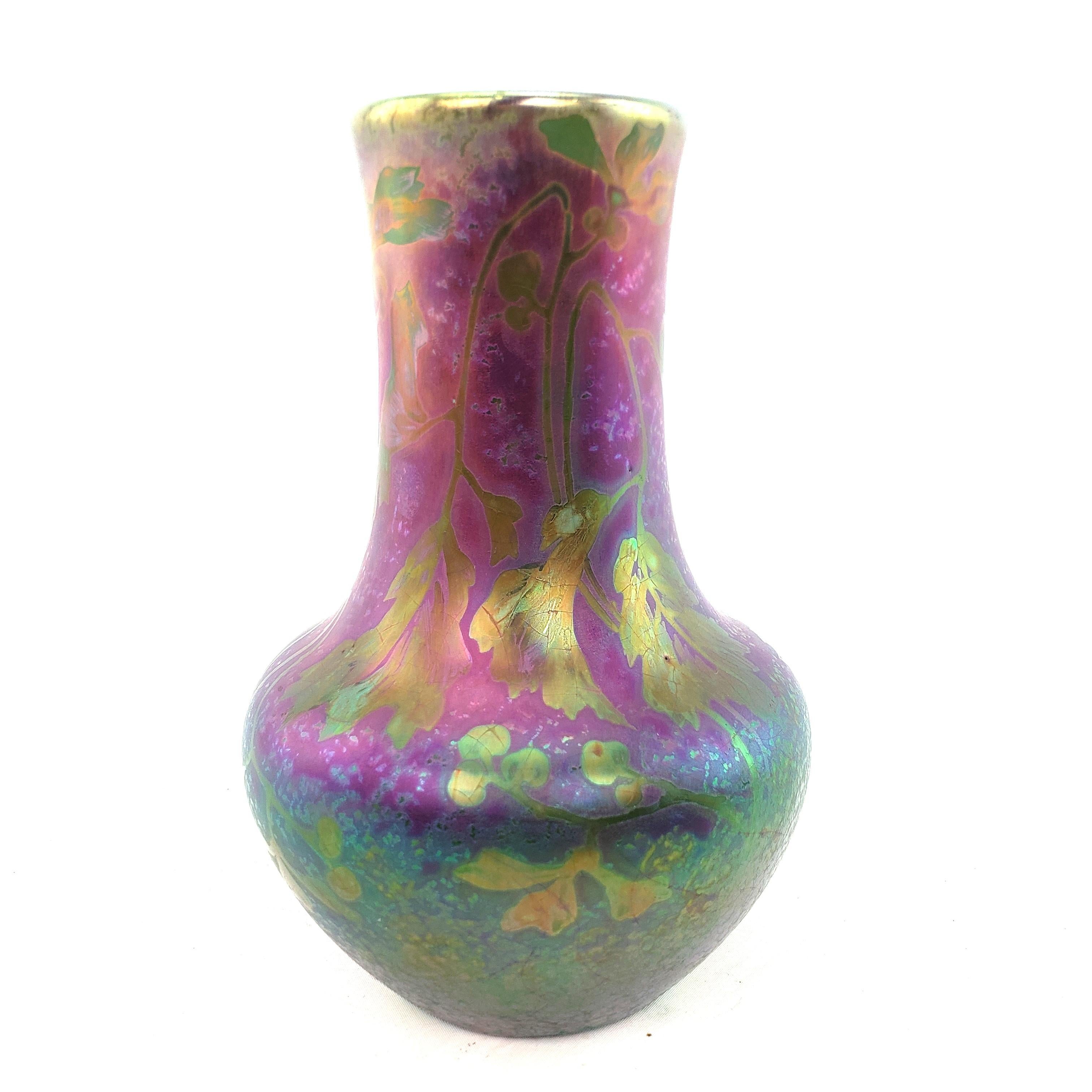 Poteries Grand vase d'art irisé Weller Sicard avec fleurs stylisées en vente