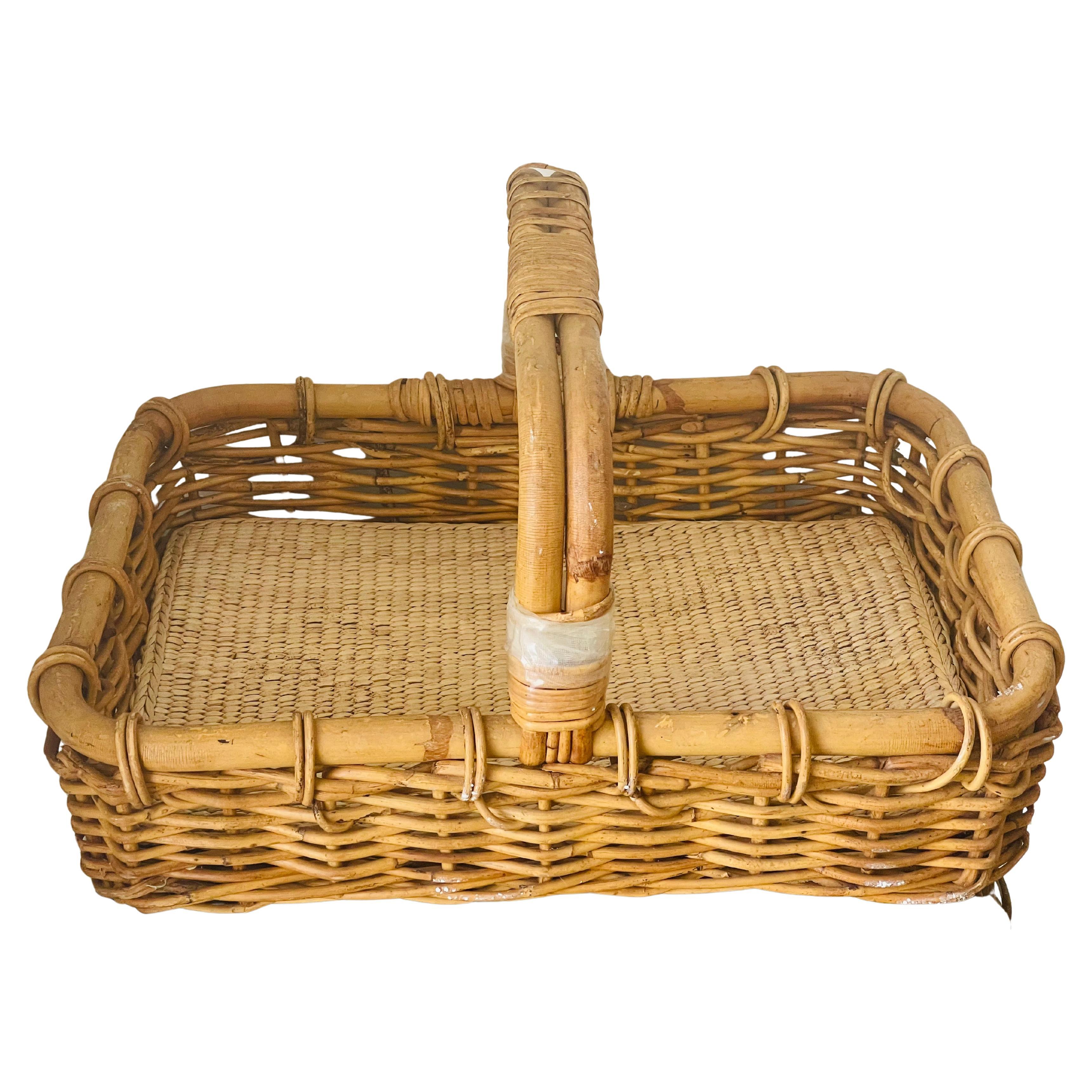 Large Antique Wicker Boulangerie Basket