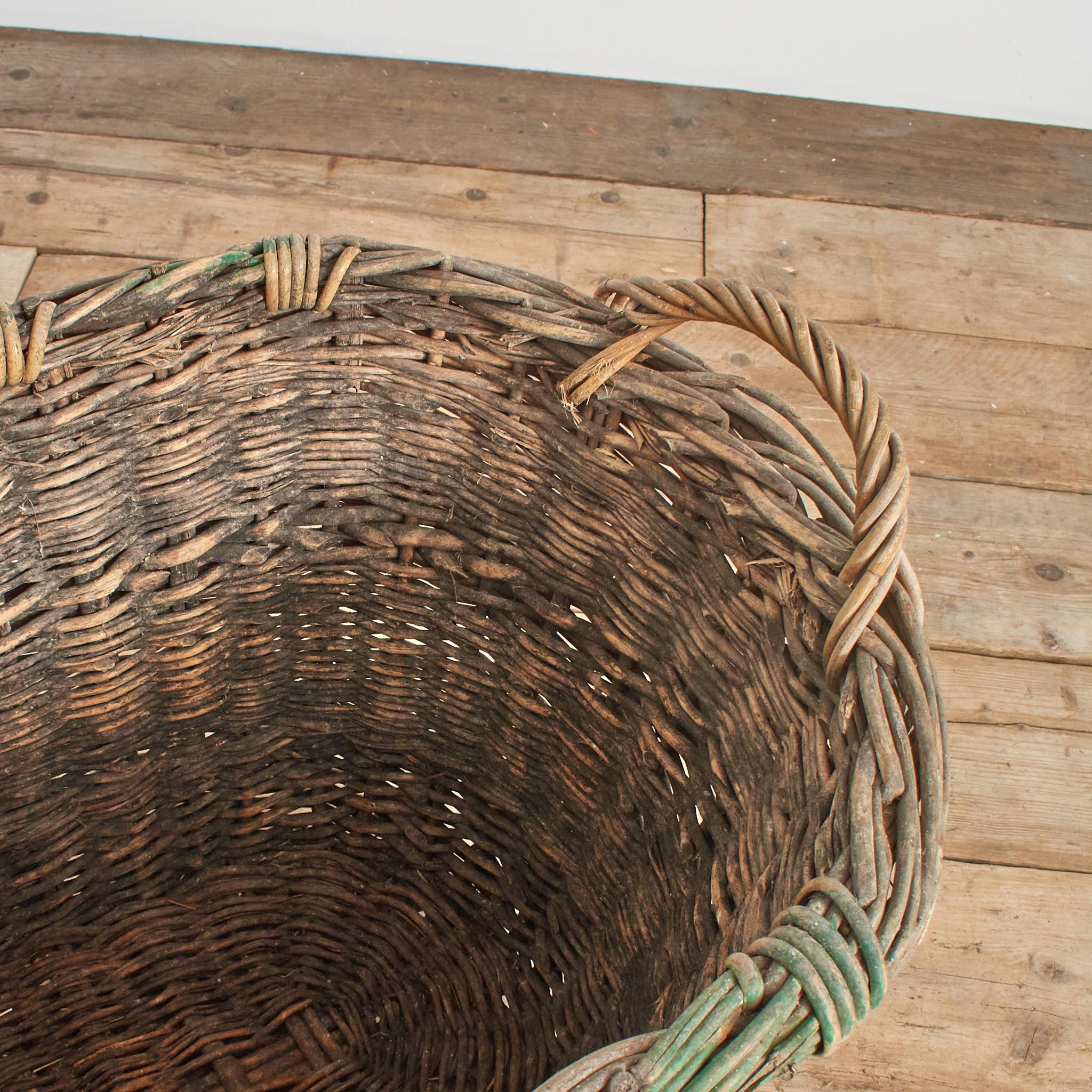 Grande cesto di vimini francese per la vendemmia dell'uva di champagne In condizioni buone in vendita a Stockbridge, GB