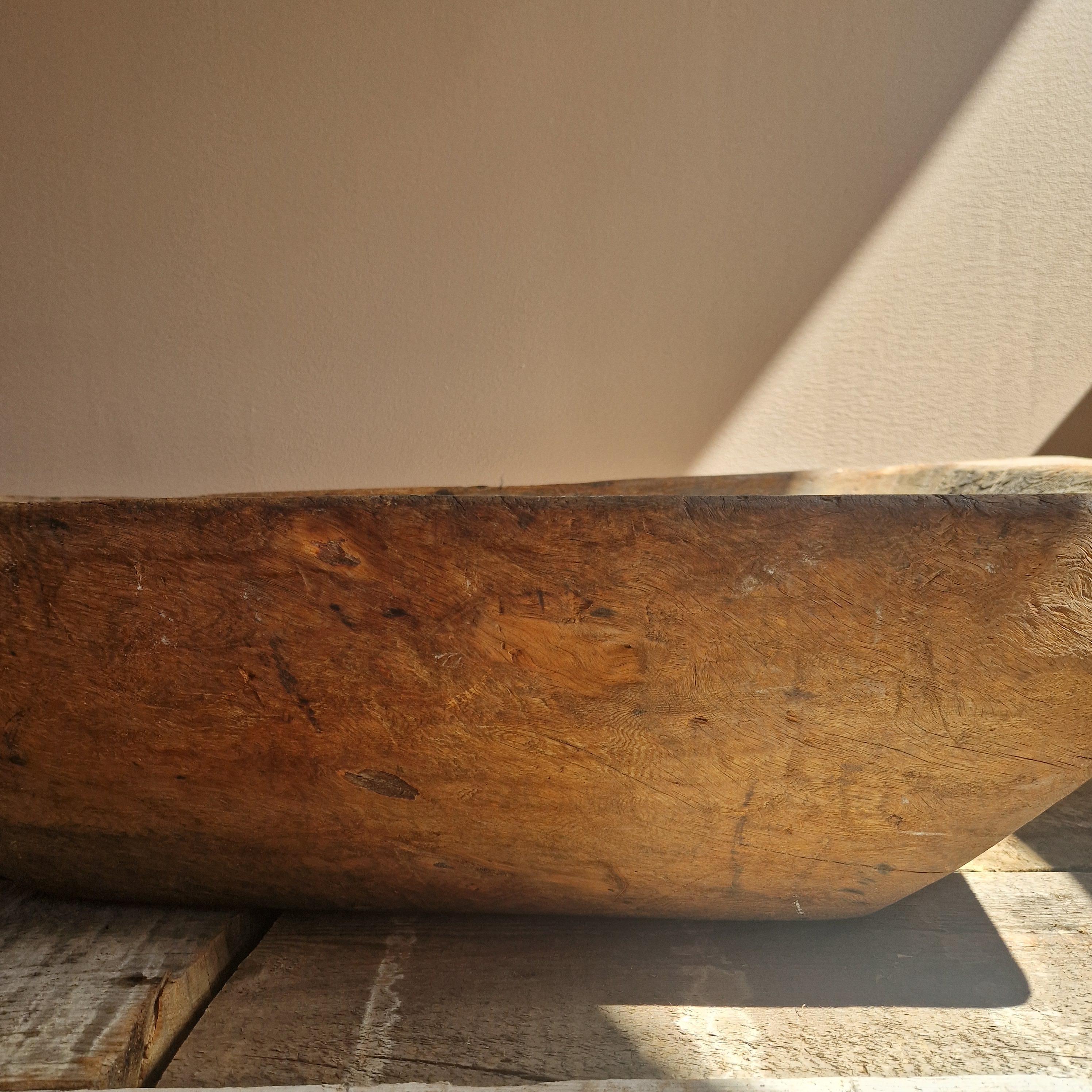 Großes antikes Holztablett, brutalistischer Stil, Schweden, 1800er Jahre im Angebot 1
