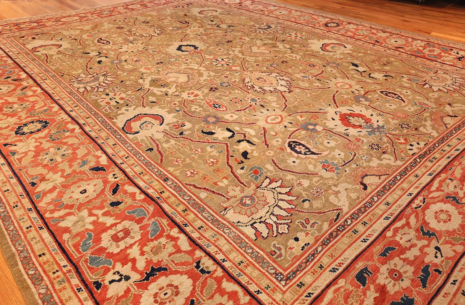 Antique Ziegler Sultanabad Persian Rug. Size: 13 ft 3 in x 16 ft 3 in  For Sale 2