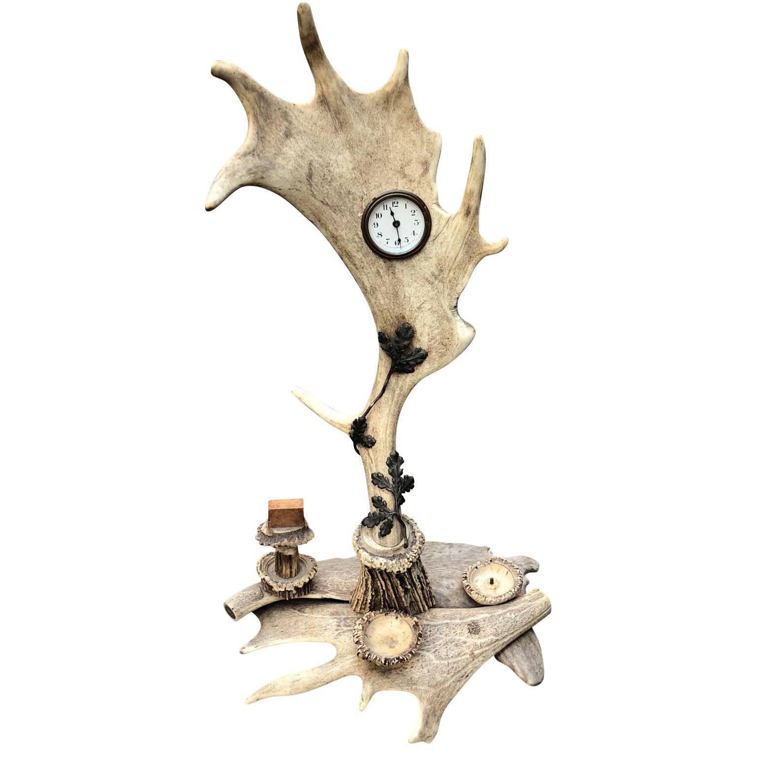 Large Antler Table Clock, Centerpiece And Smoke Stand