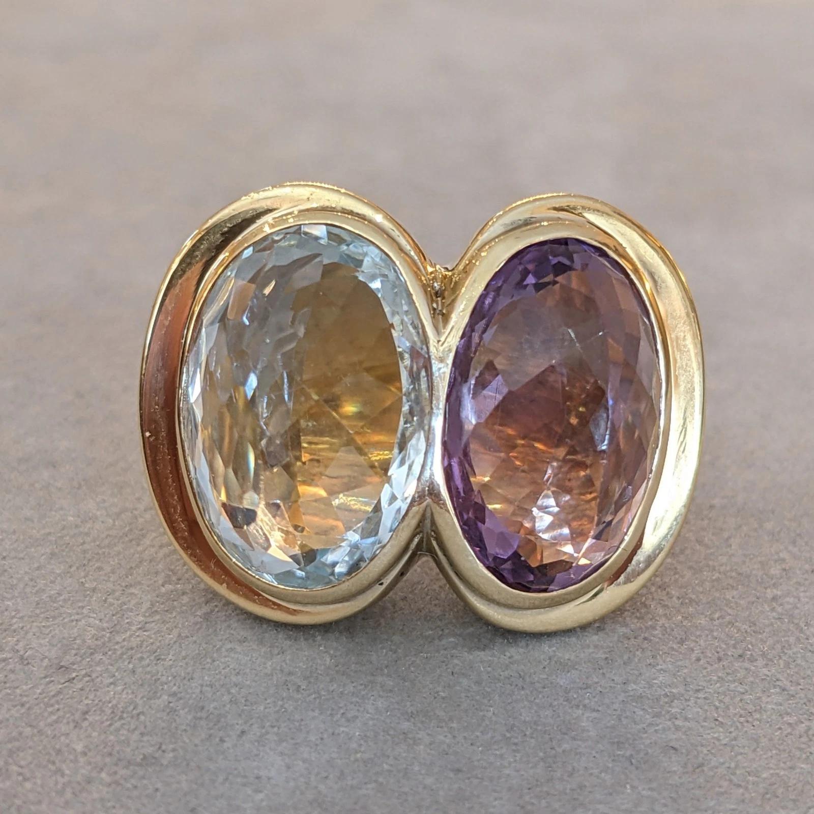 Large Aquamarine and Amethyst Statement Ring in 18k Yellow Gold In Excellent Condition For Sale In La Jolla, CA