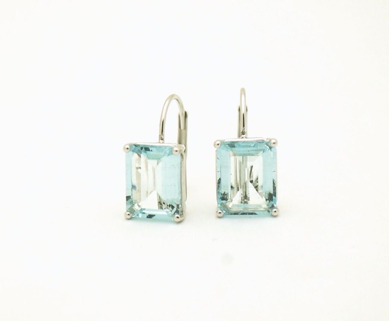 Large aquamarine lever back earrings 14KT white gold In New Condition For Sale In Boca Raton, FL