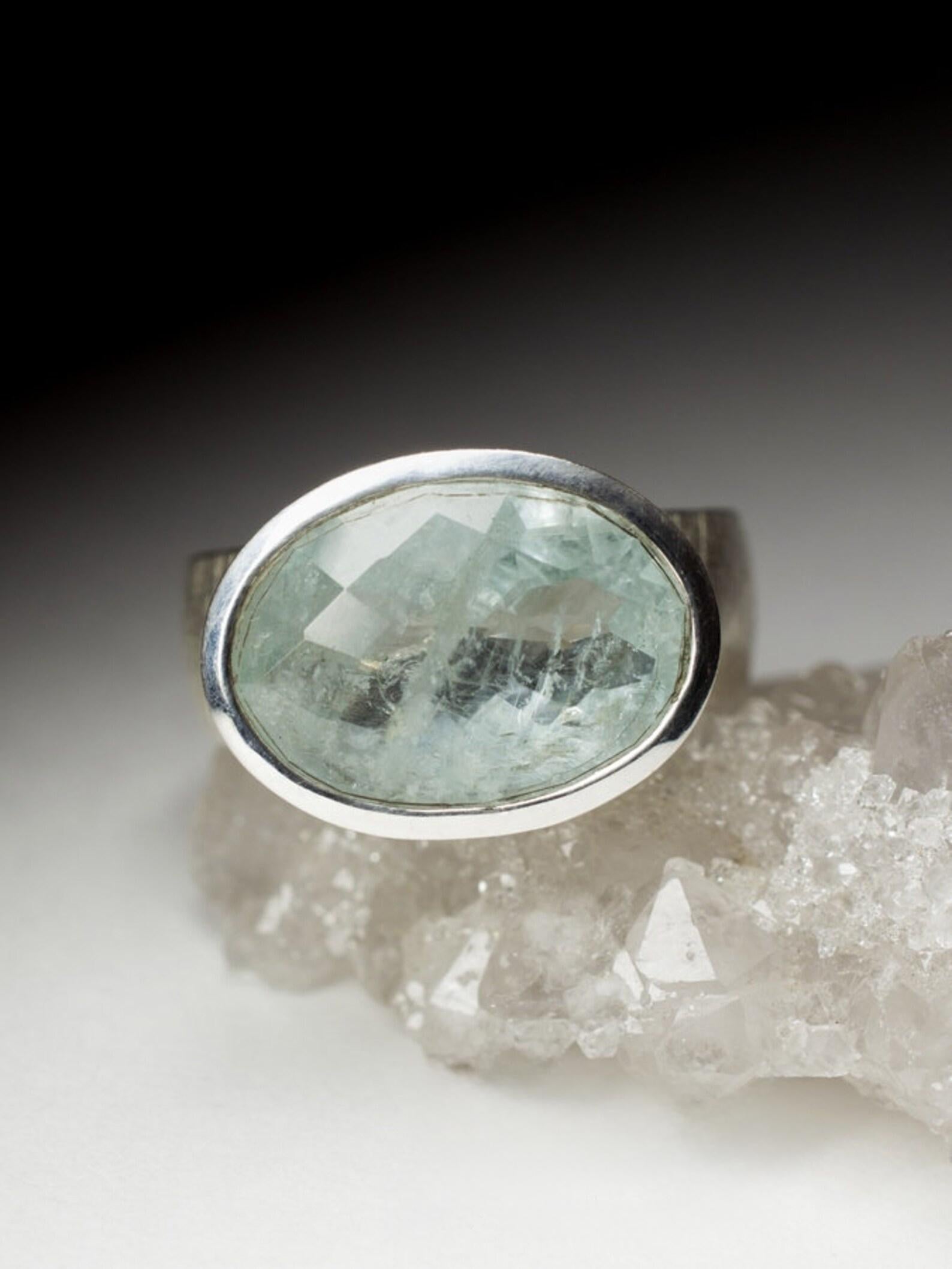 Large Aquamarine Silver Ring Natural Light Blue Beryl Brazilian Gemstone For Sale 1
