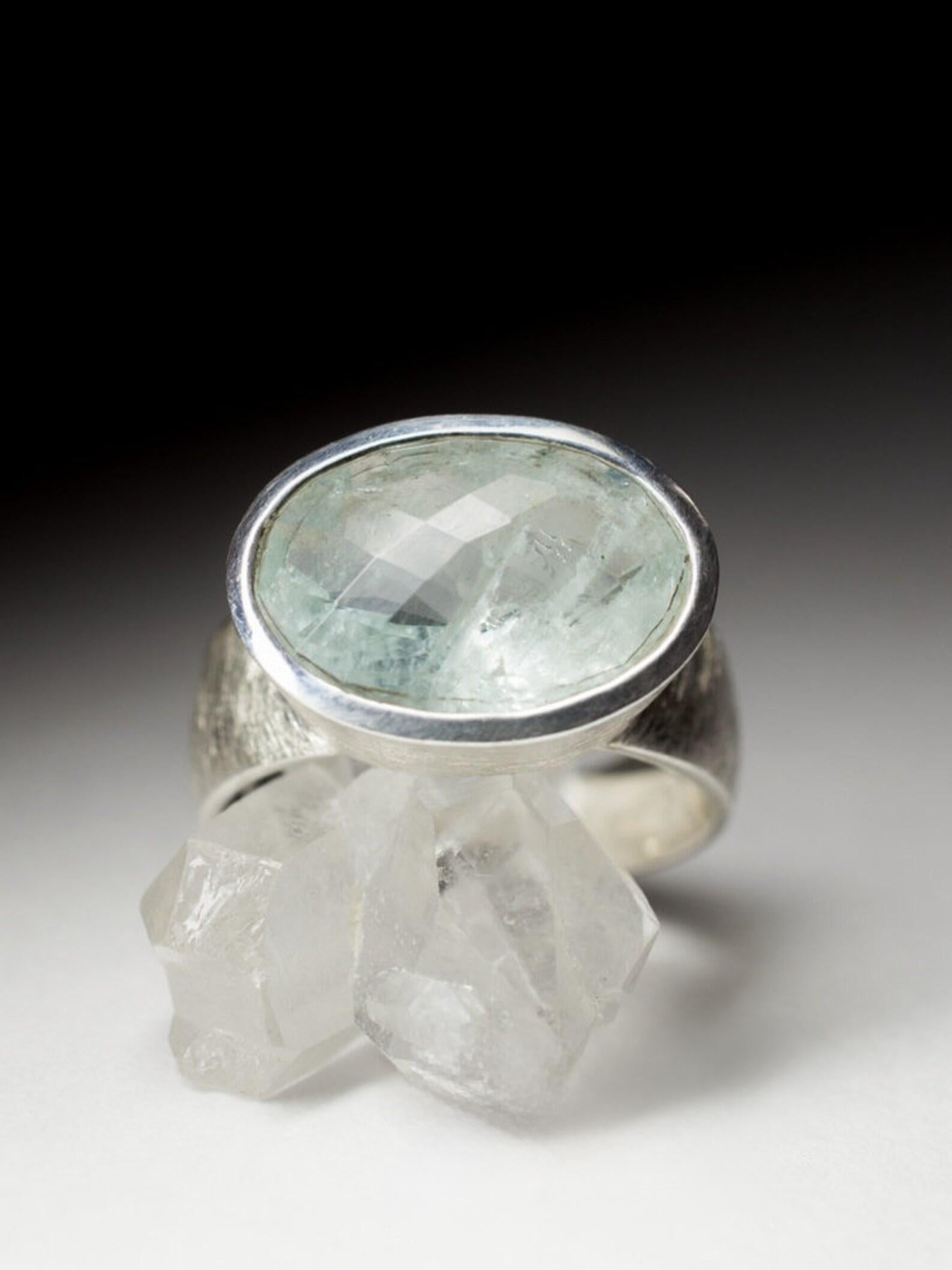 Large Aquamarine Silver Ring Natural Light Blue Beryl Brazilian Gemstone For Sale 2