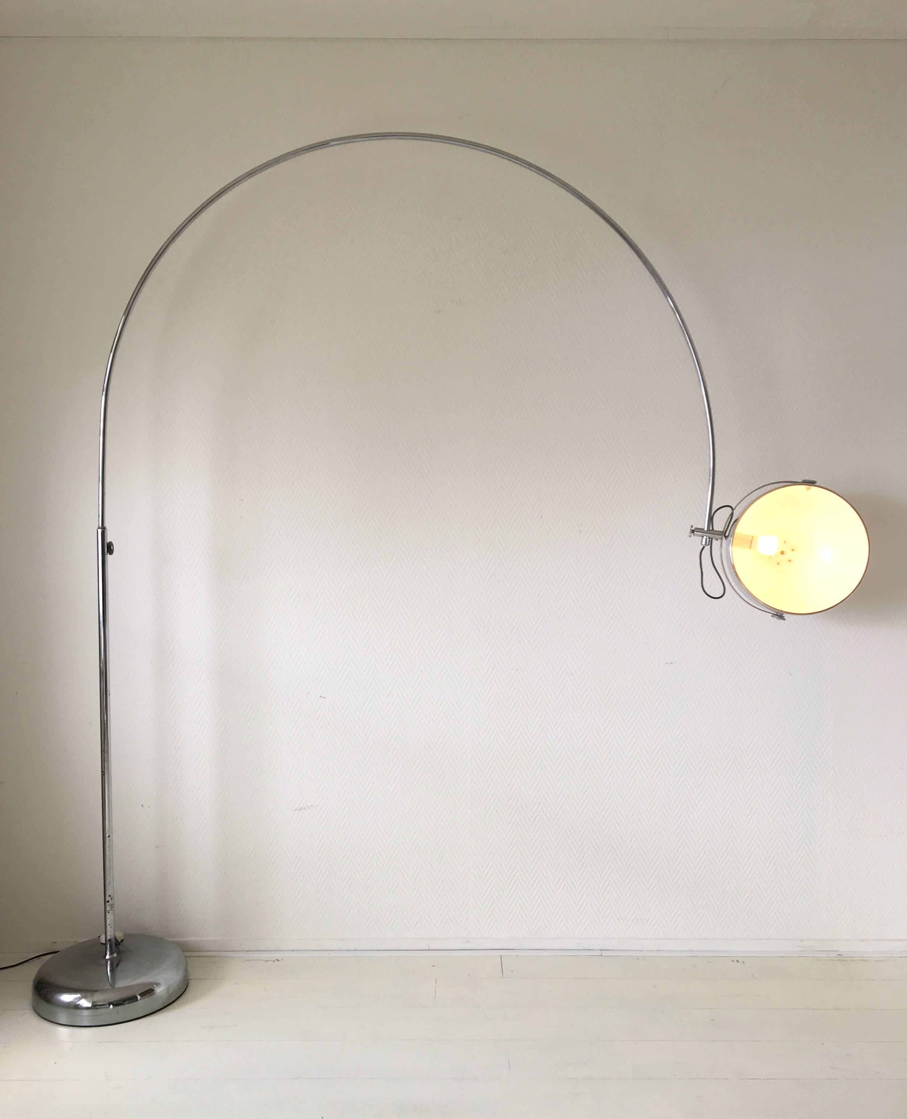 Große Arc-Stehlampe von Gepo Amsterdam, 1960er Jahre im Zustand „Gut“ im Angebot in Schagen, NL