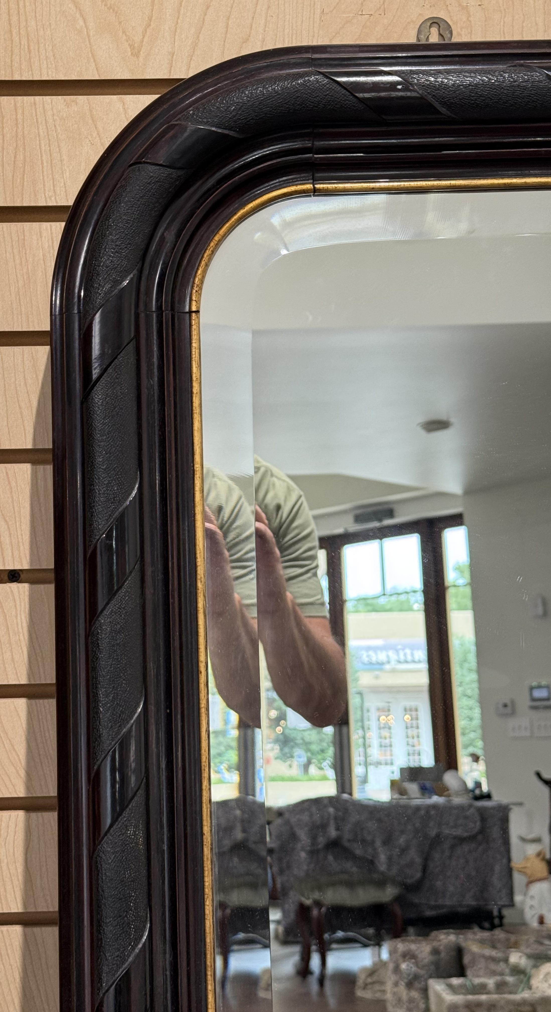 19th Century Large Arch-Top Ebonized Beveled Wall or Hall Mirror (H 49 5/8 x W 64 1/4) For Sale