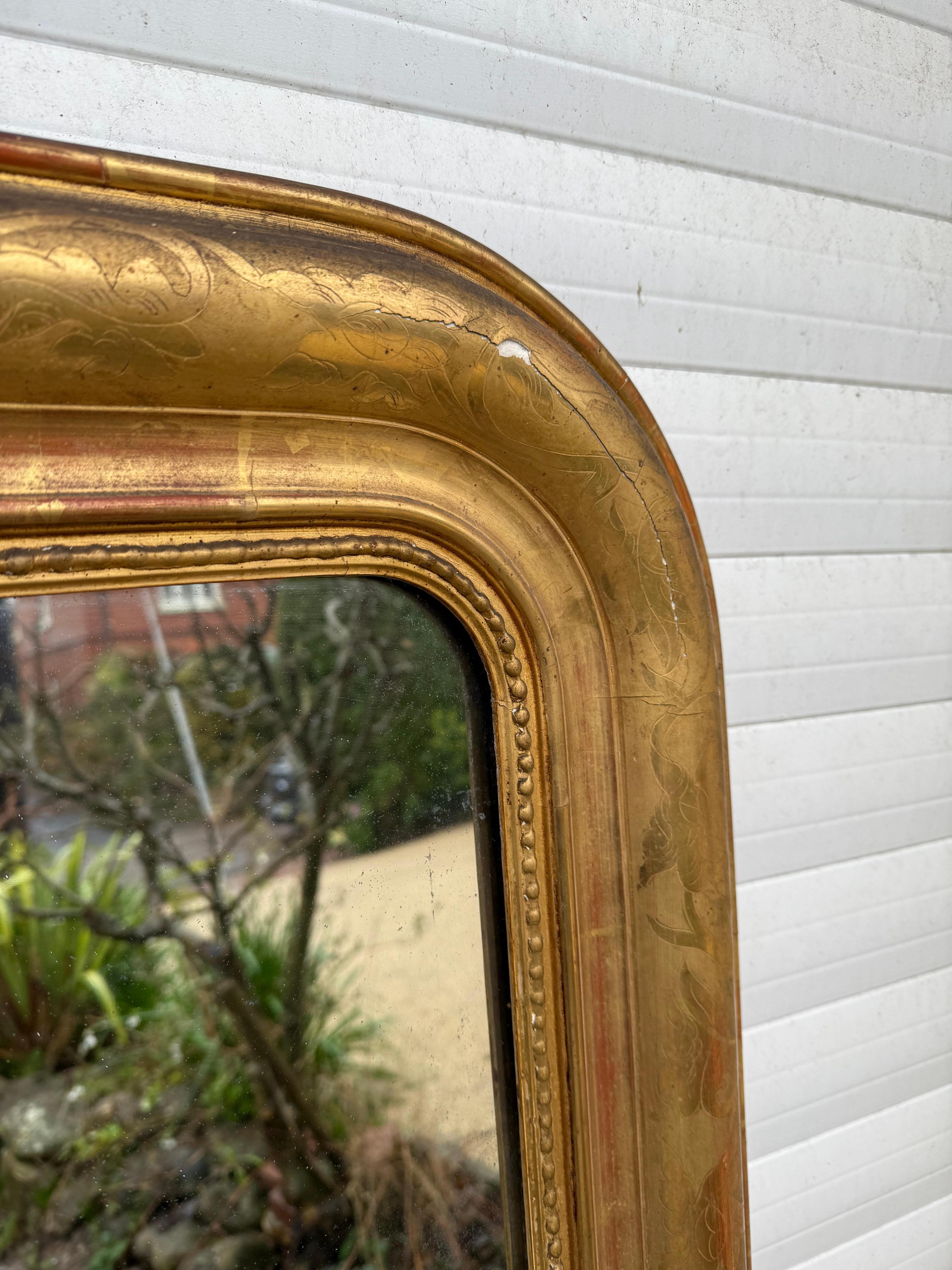Large arched topped overmantle mirror In Good Condition For Sale In Budleigh Salterton, GB