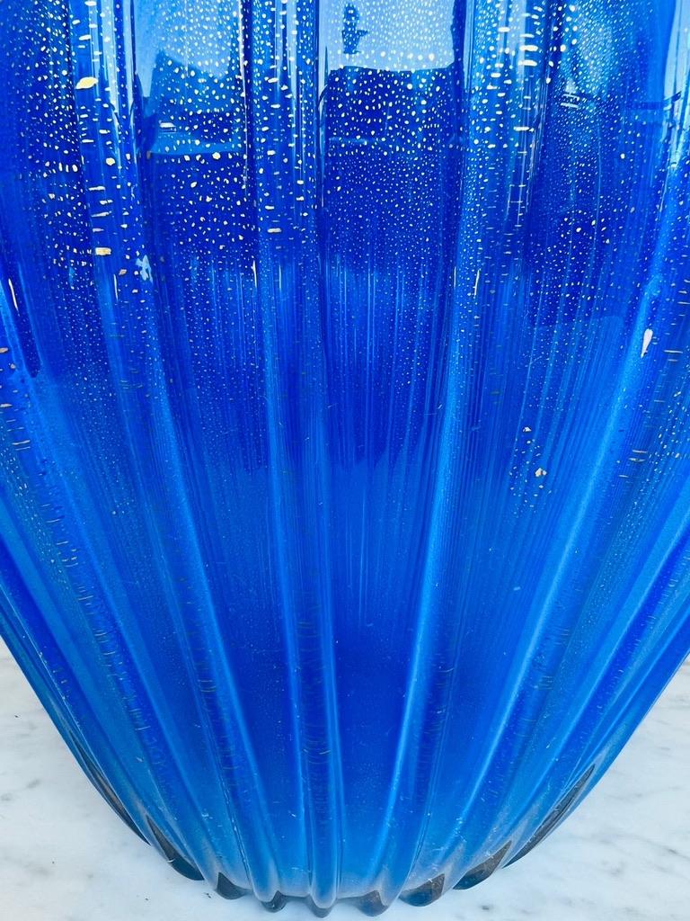 Große Vase aus blauem Murano-Glas 