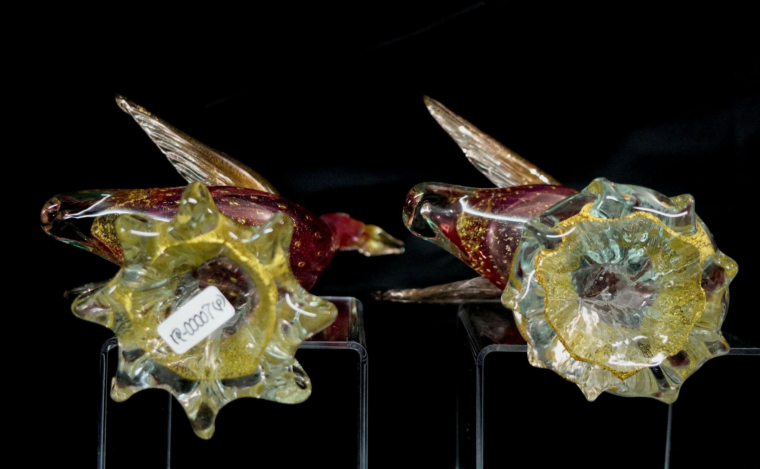 Large Archimede Seguso Murano Purple Gold Flecks Italian Art Glass Birds #R00007 For Sale 10