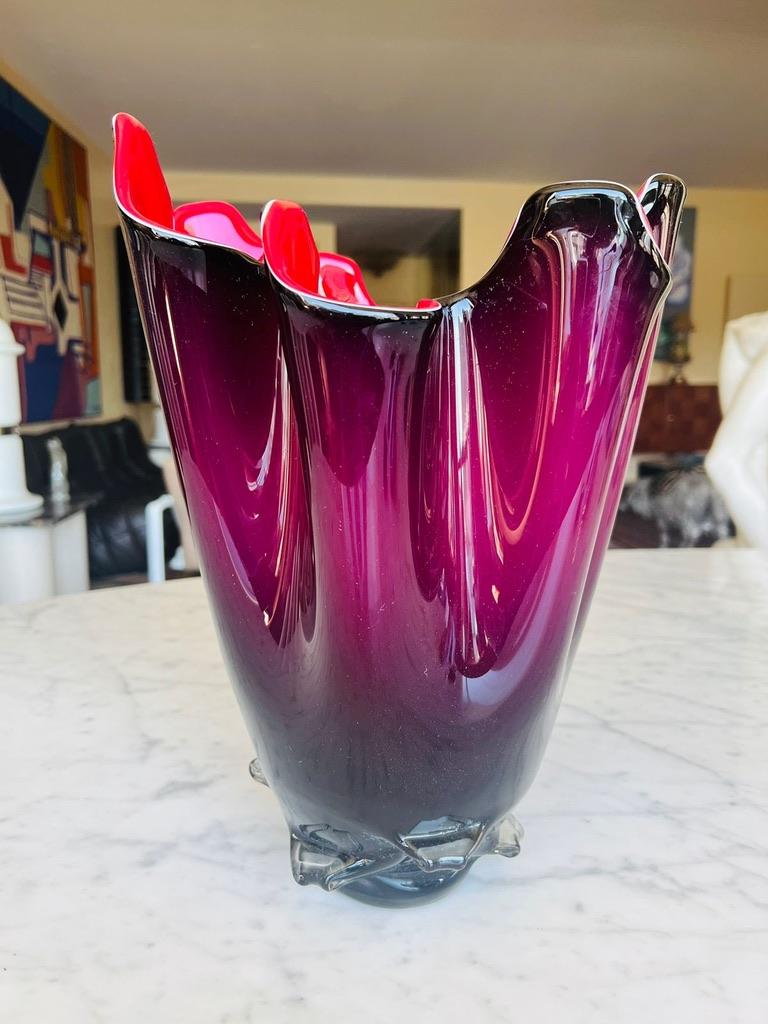 Incredibile Archimede Seguso fazoleto in vetro triplo di Murano con vaso 