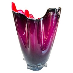 Grand vase en triple verre Archimede Seguso Murano avec "Coralo" circa 1950.