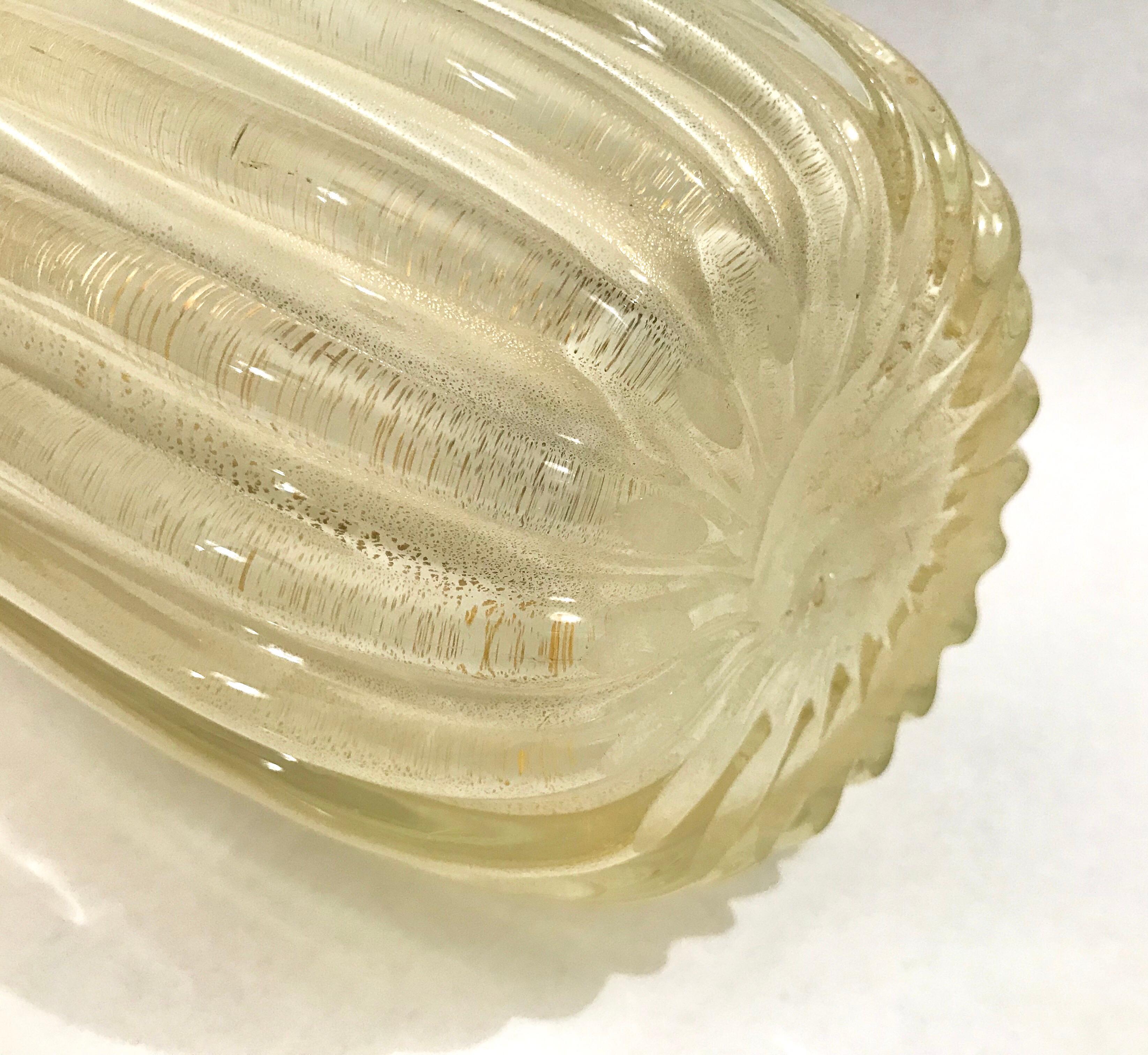Large Archimede Seguso Ribbed Murano Art Glass Vase with Gold Foil For Sale 13
