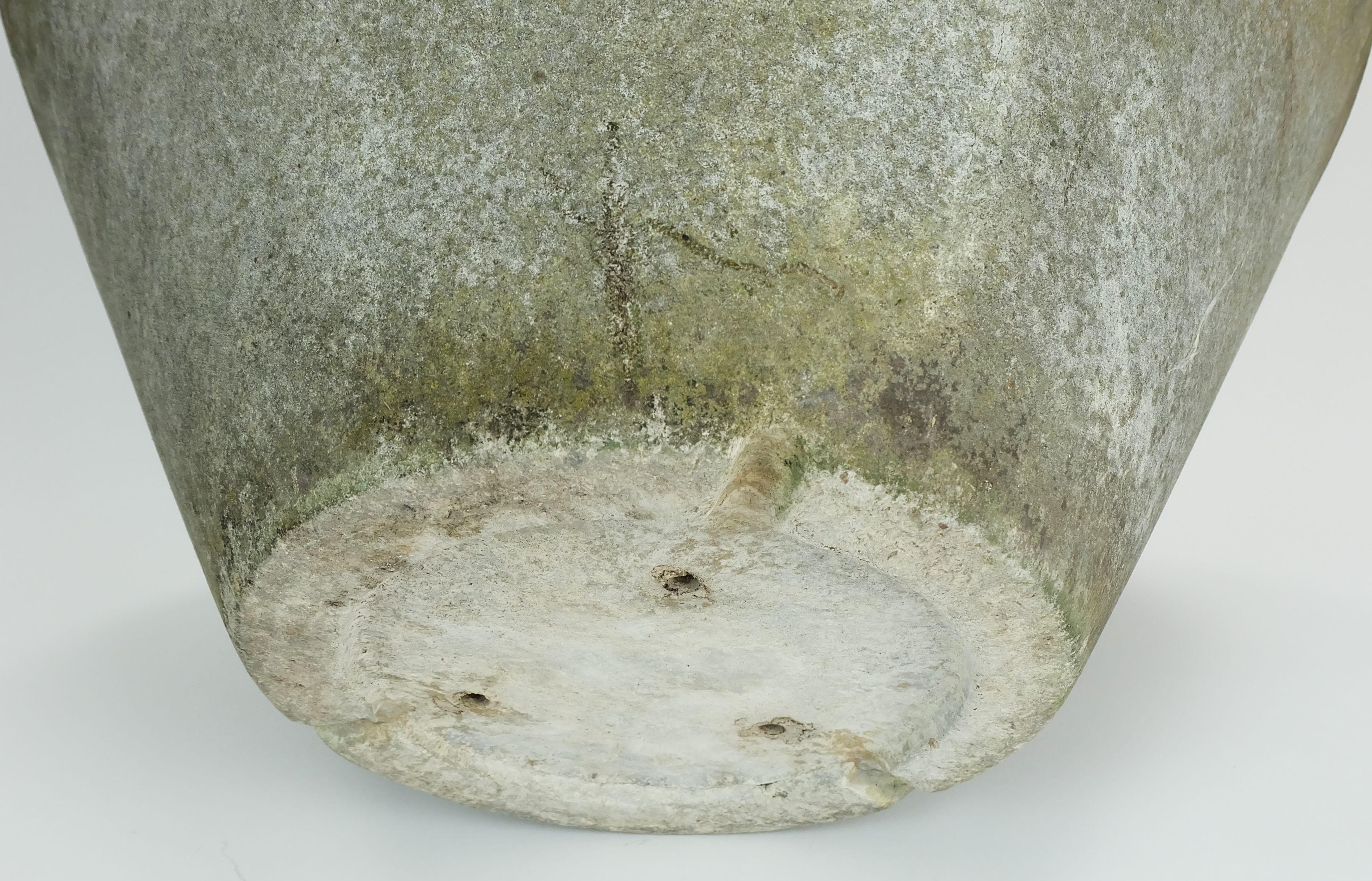 gran maceta arquitectónica PLANTER de forma cónica willy guhl eternit años 50 en venta 4