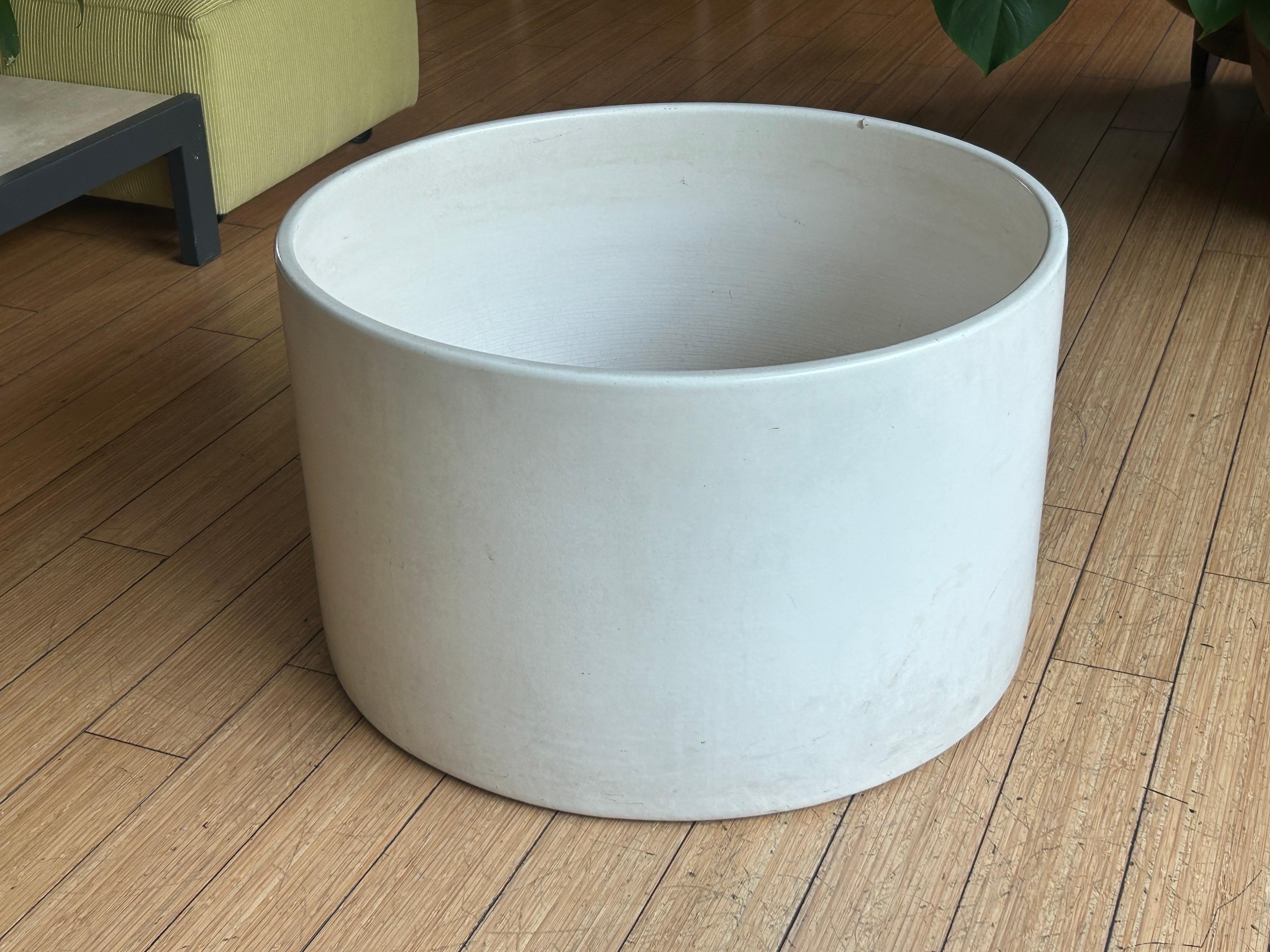 California design.
Large cylinder planter or catch-all. 
Indoor / outdoor.
Original vintage condition showing minor wear / patina, one chip on the inside rim, no cracks, ring sounds when knocked, no drain hole, nice glaze crackling at the