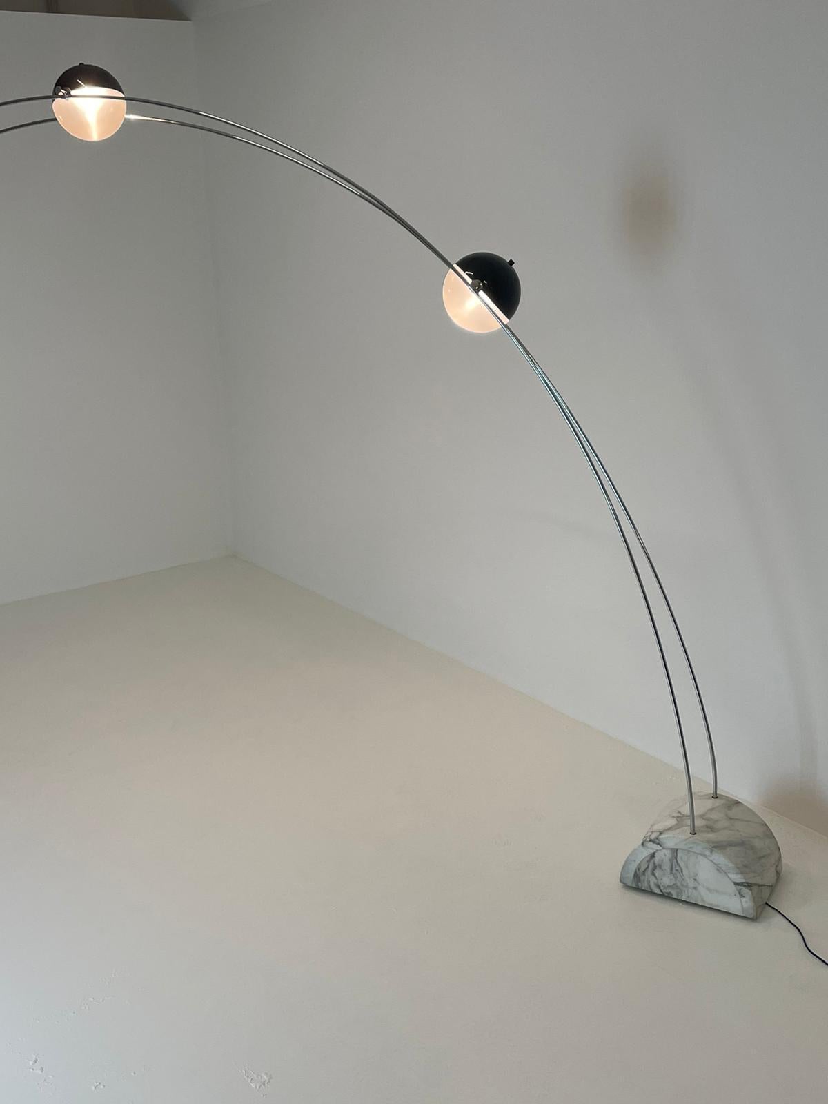 Italian Large a.R.D.I.T.I. Sormani Floor Lamp Model 'Ponte' in Marble and Metal 1970