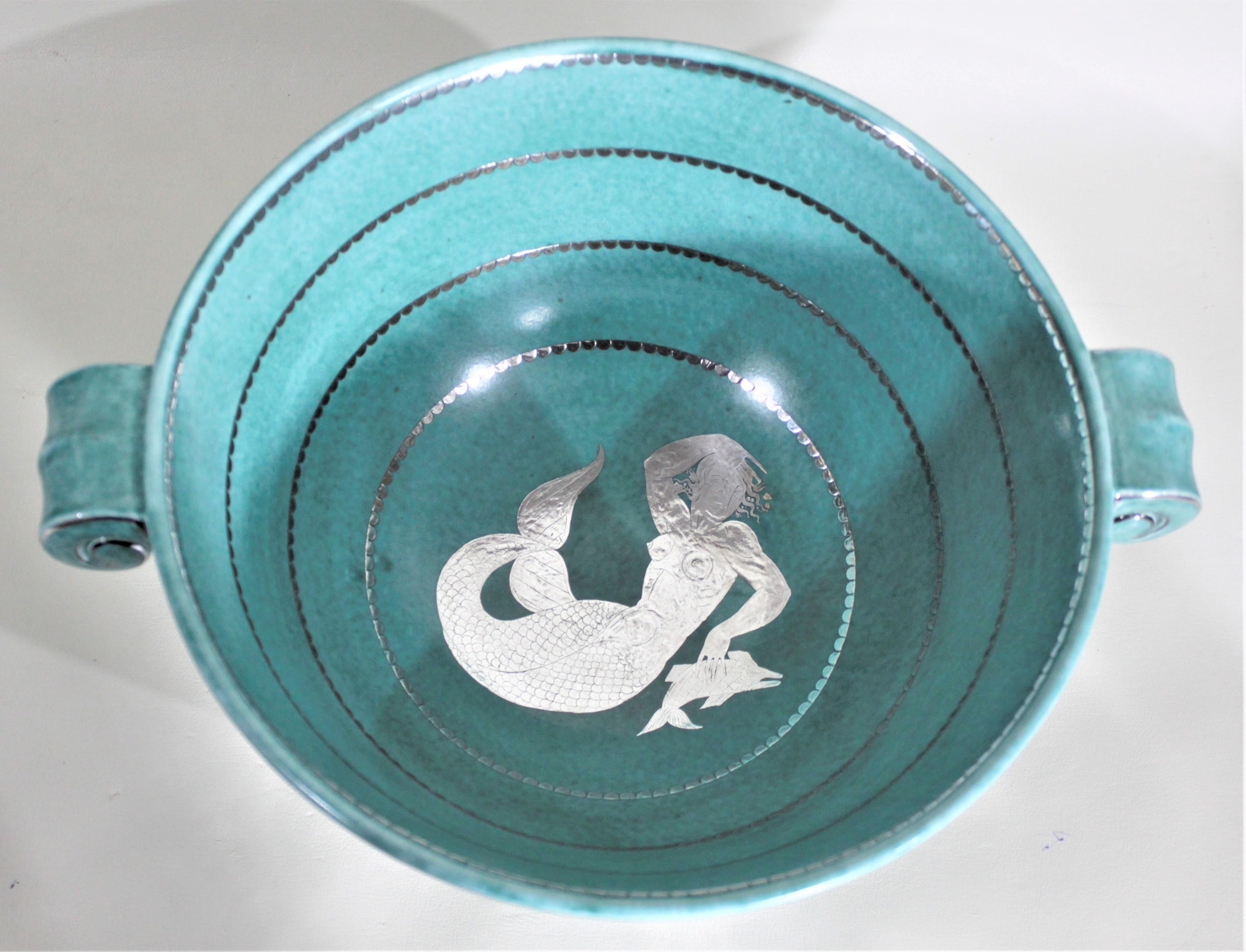 20ième siècle Grand bol en poterie Art Déco avec argent appliqué Argenta W. Kage pour Gustavsberg en vente