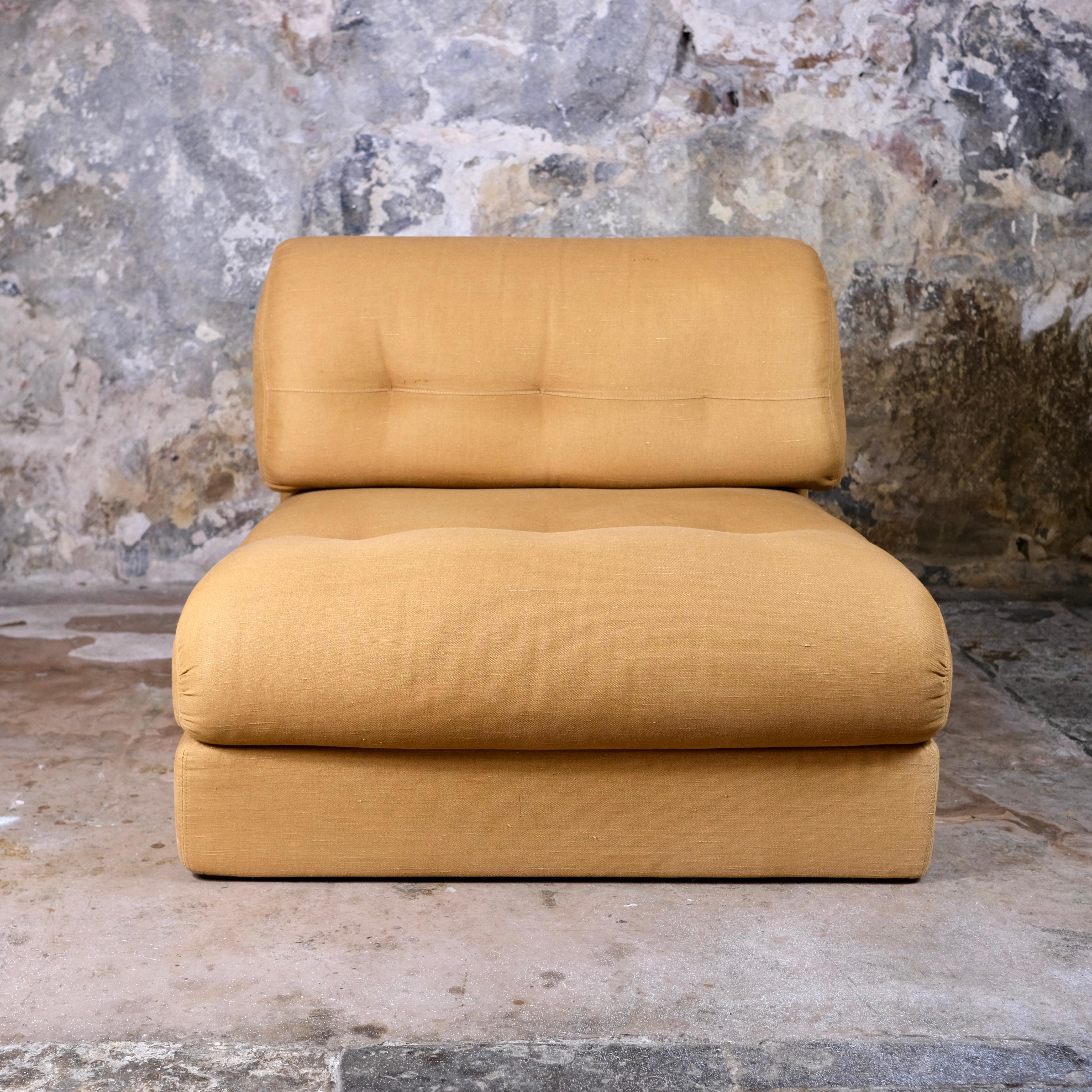 French Large armchair designed by Georges Frydman for EFA, made in France, 1970s For Sale