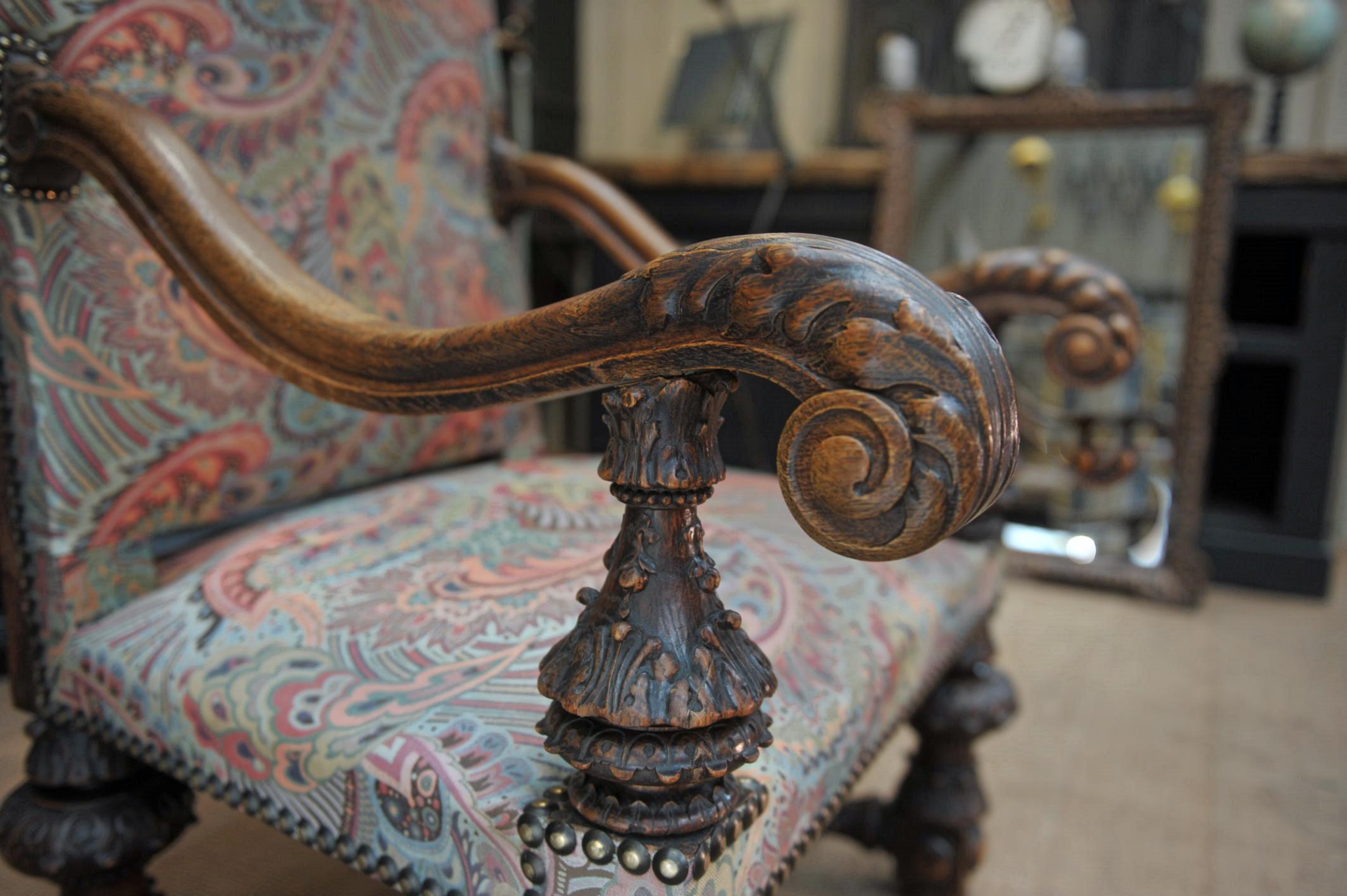 Art Nouveau Large Armchair in Solid Oak Newly Reupholstered For Sale