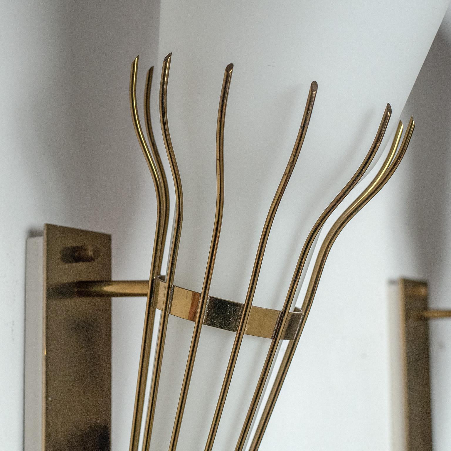 Grandes apliques Arredoluce, circa 1957 Moderno de mediados de siglo en venta