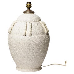 Große weiße Art-Déco-Tischlampe aus Keramik im Stil von Jean Besnard aus dem 20. Jahrhundert, 1940