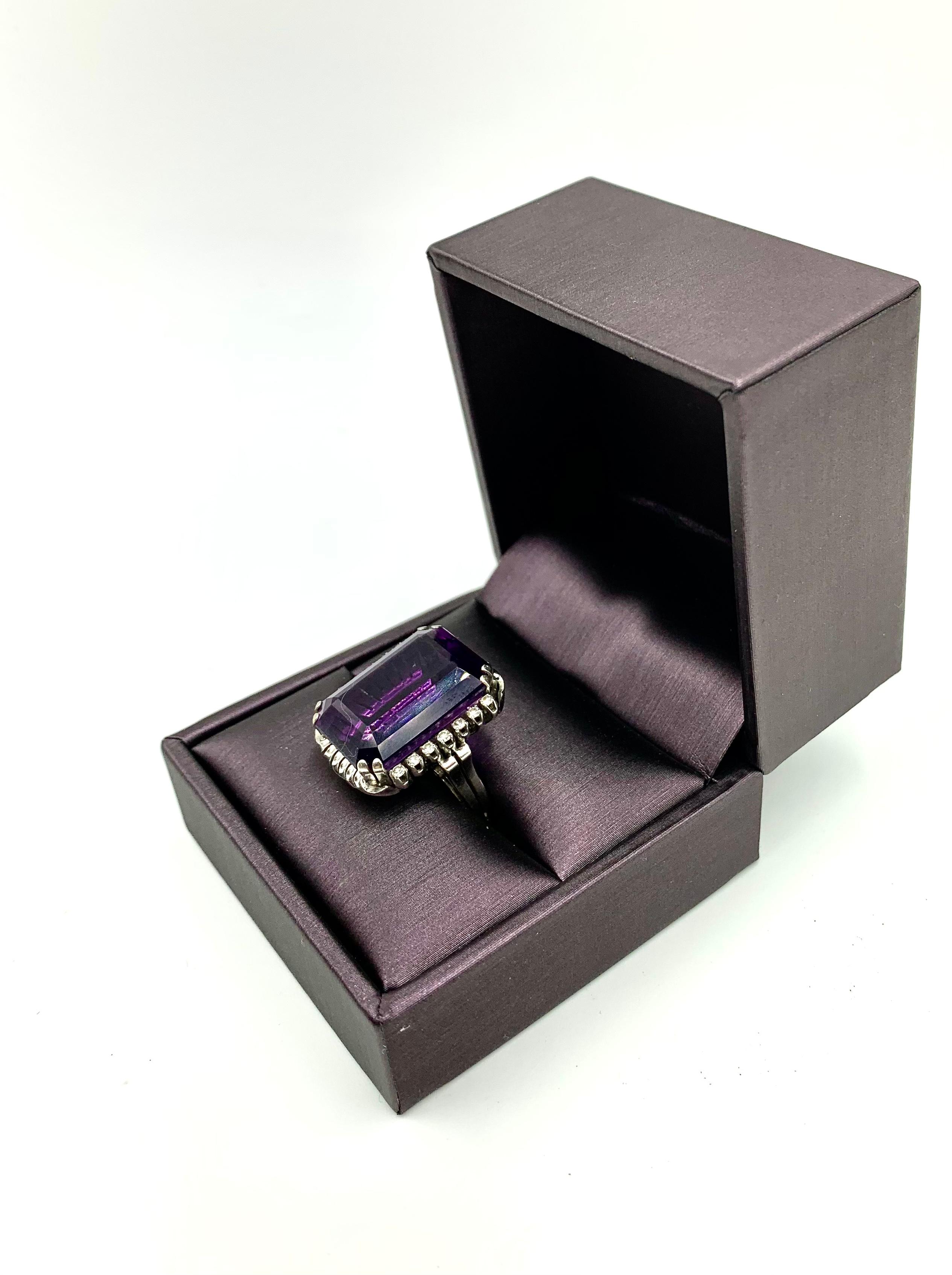 Emerald Cut Large Art Deco 22.5 Carat Amethyst, Diamond 18K White Gold Cocktail Ring For Sale