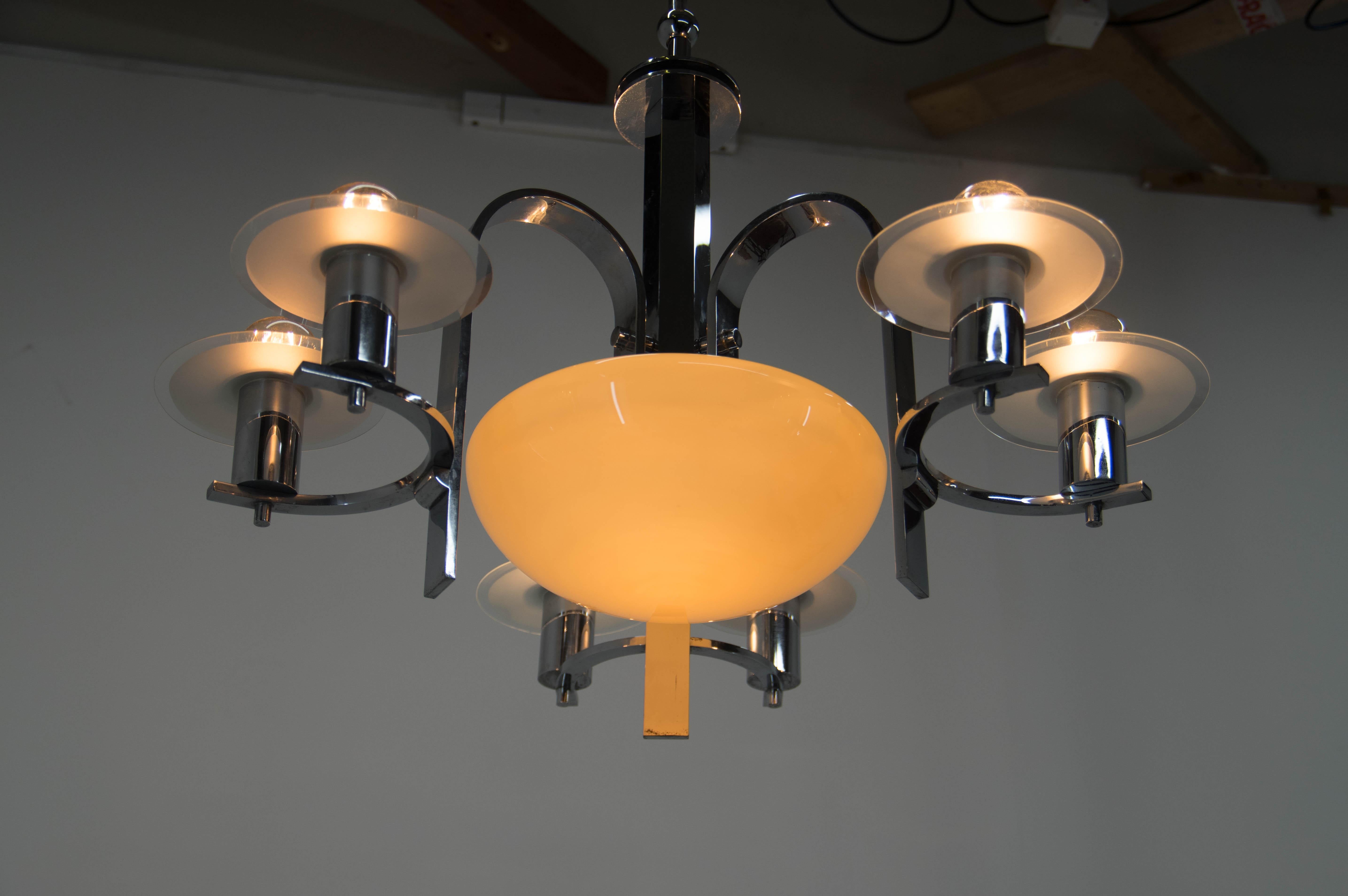 Czech Large Art Deco 7-Flamming Chandelier, 1930s For Sale