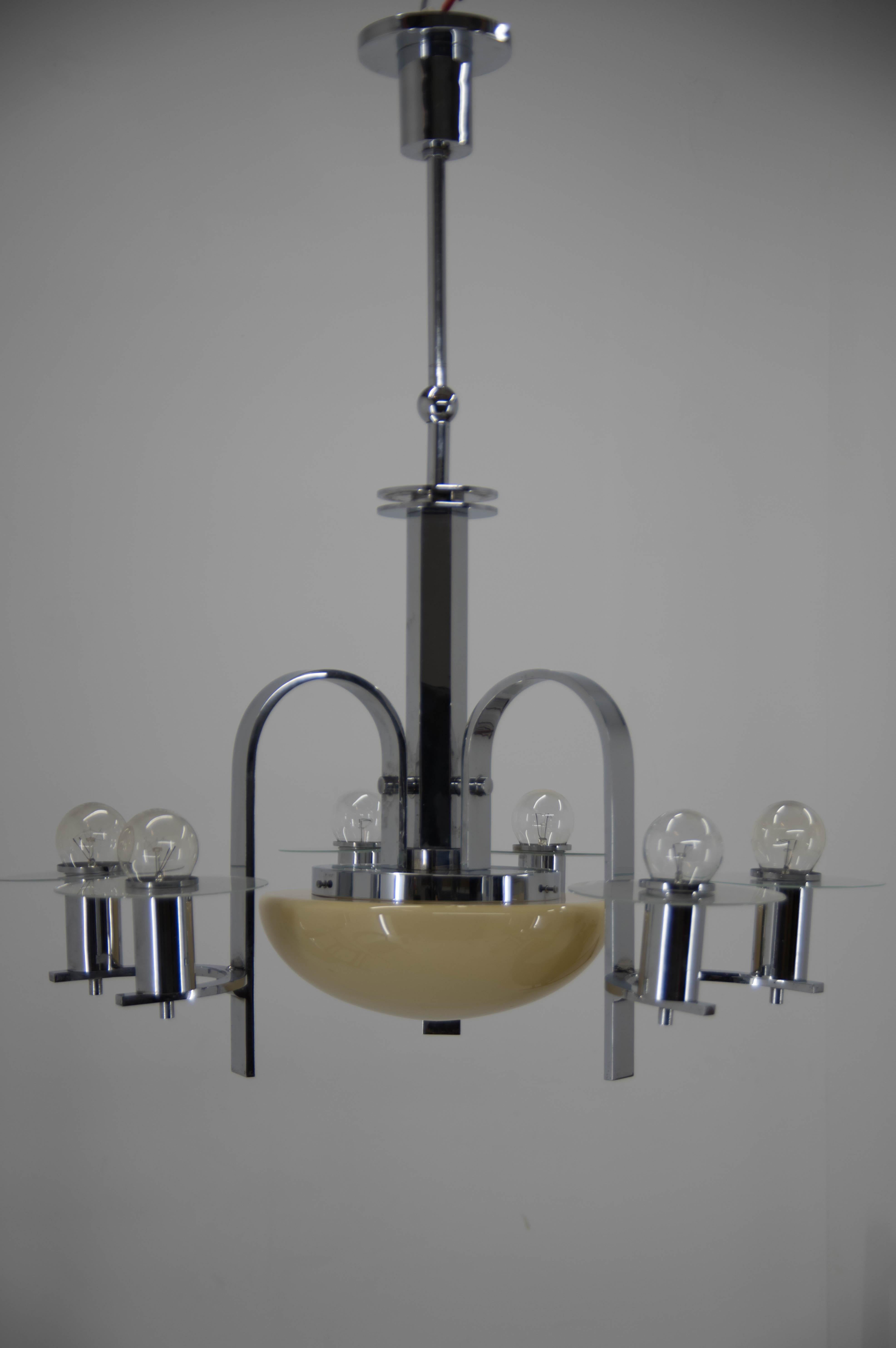 Mid-20th Century Large Art Deco 7-Flamming Chandelier, 1930s For Sale
