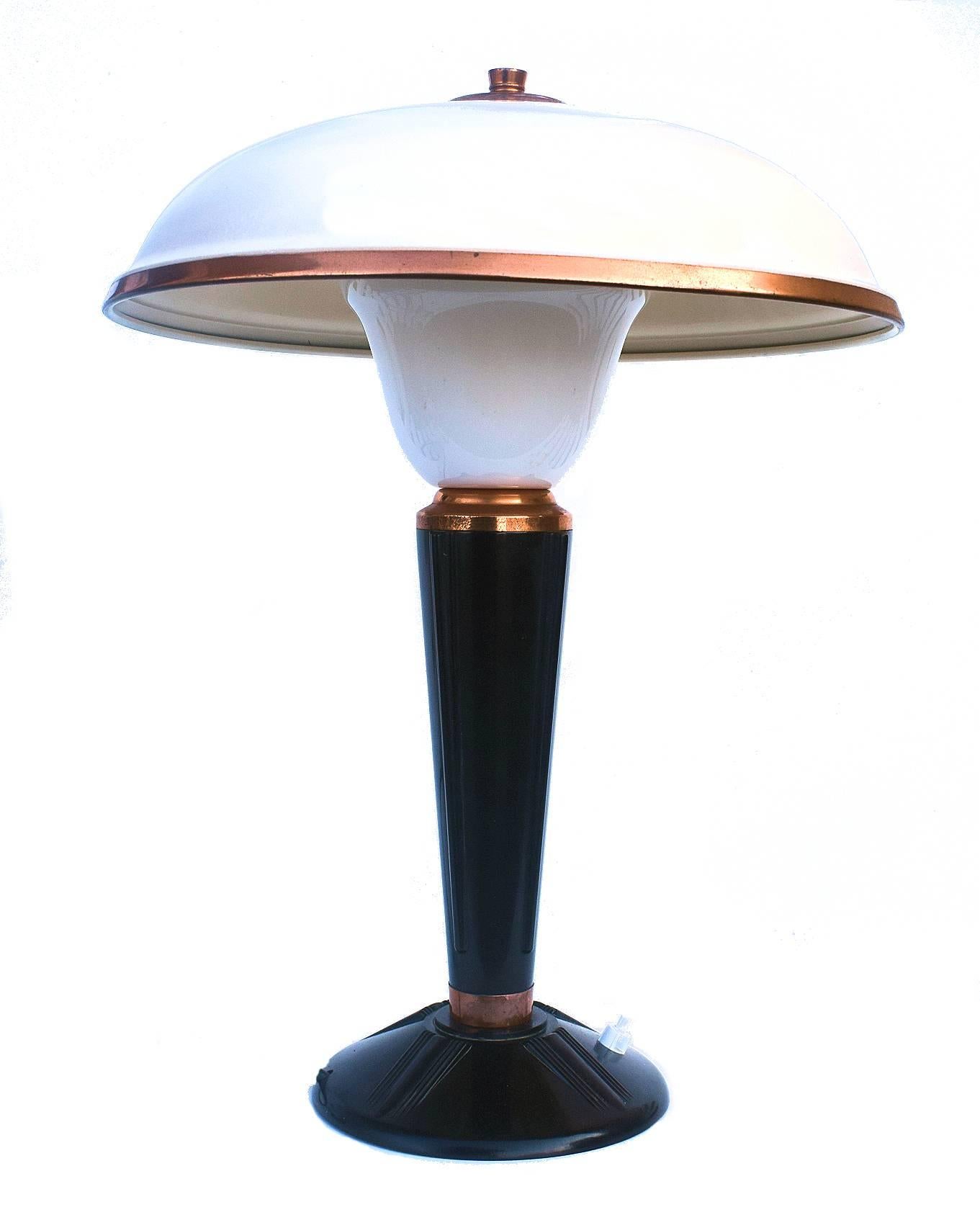Large Art Deco Bakelite Table Lamp by Eileen Gray for Jumo, France 2