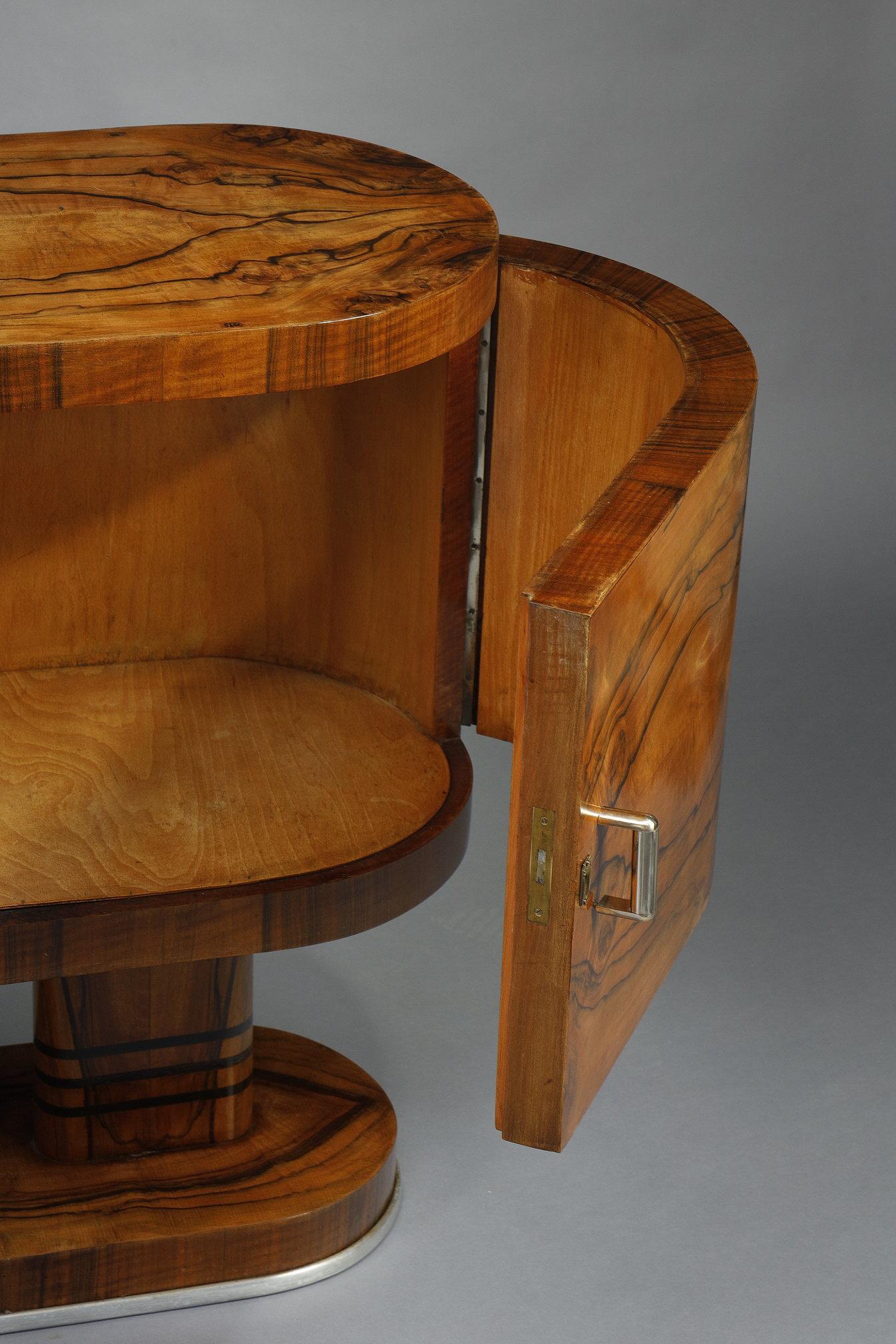 Grand meuble de bar Art Déco en placage de noyer en vente 10