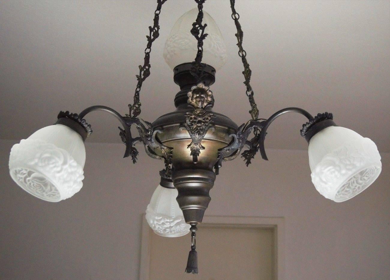 Large Art Deco Brass Four-Light Chandelier Frosted Glass Globes, circa 1940 In Good Condition In Frankfurt am Main, DE