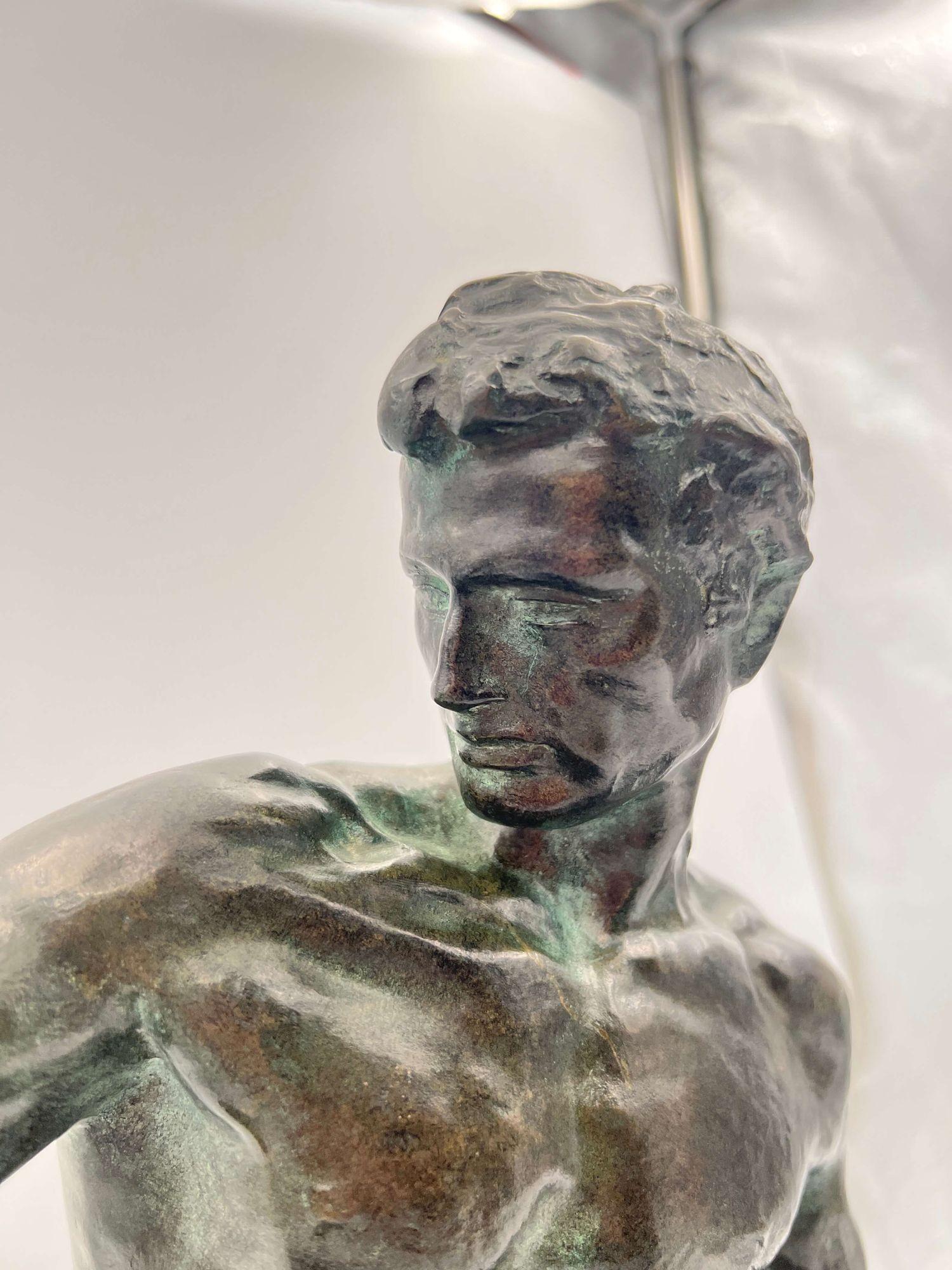 Große Art-Déco-Bronze-Skulptur „Fender“ von J. de Roncourt, Frankreich, um 1930 im Angebot 1